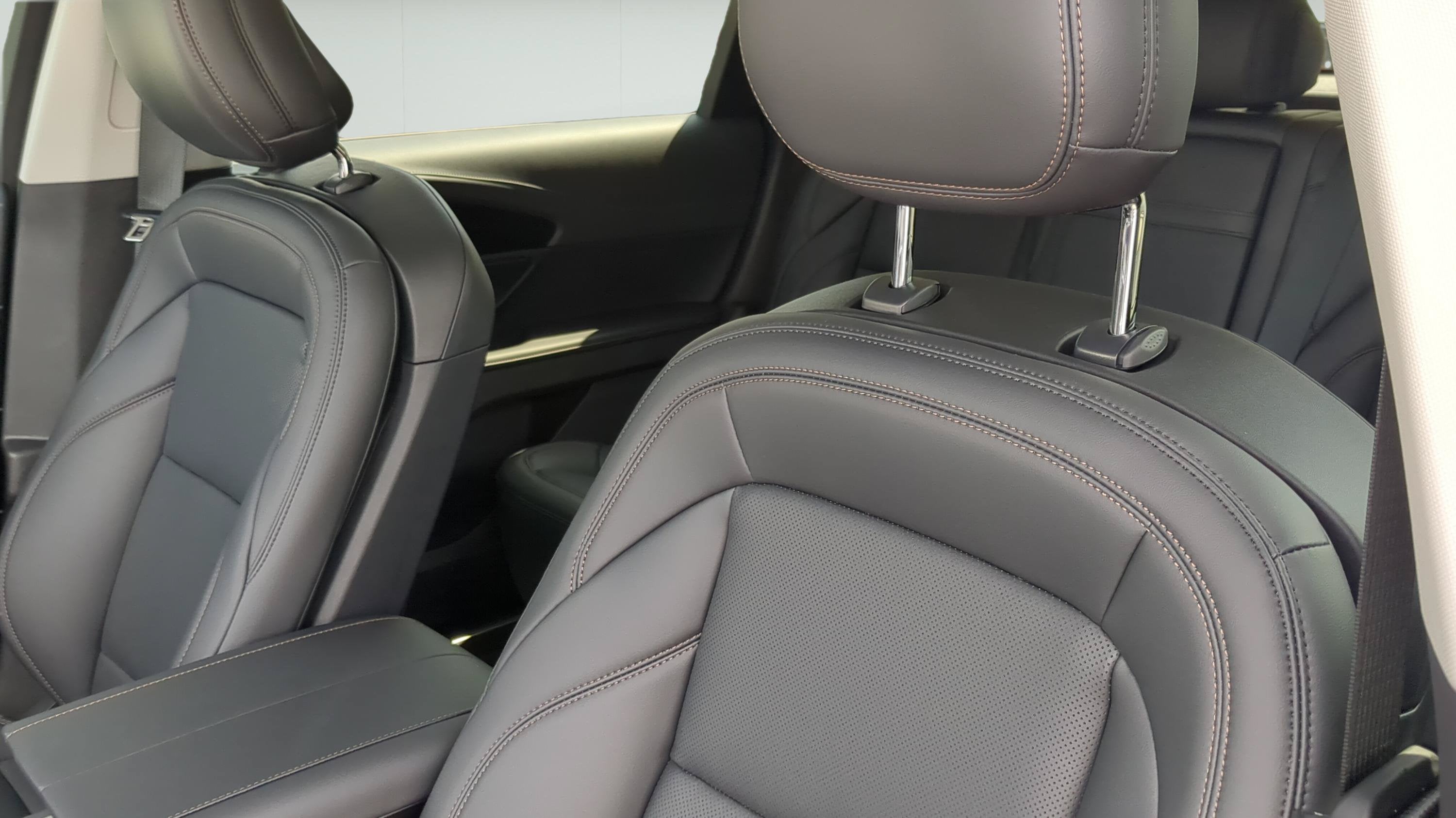 2026 Lincoln Nautilus Premiere Hybrid