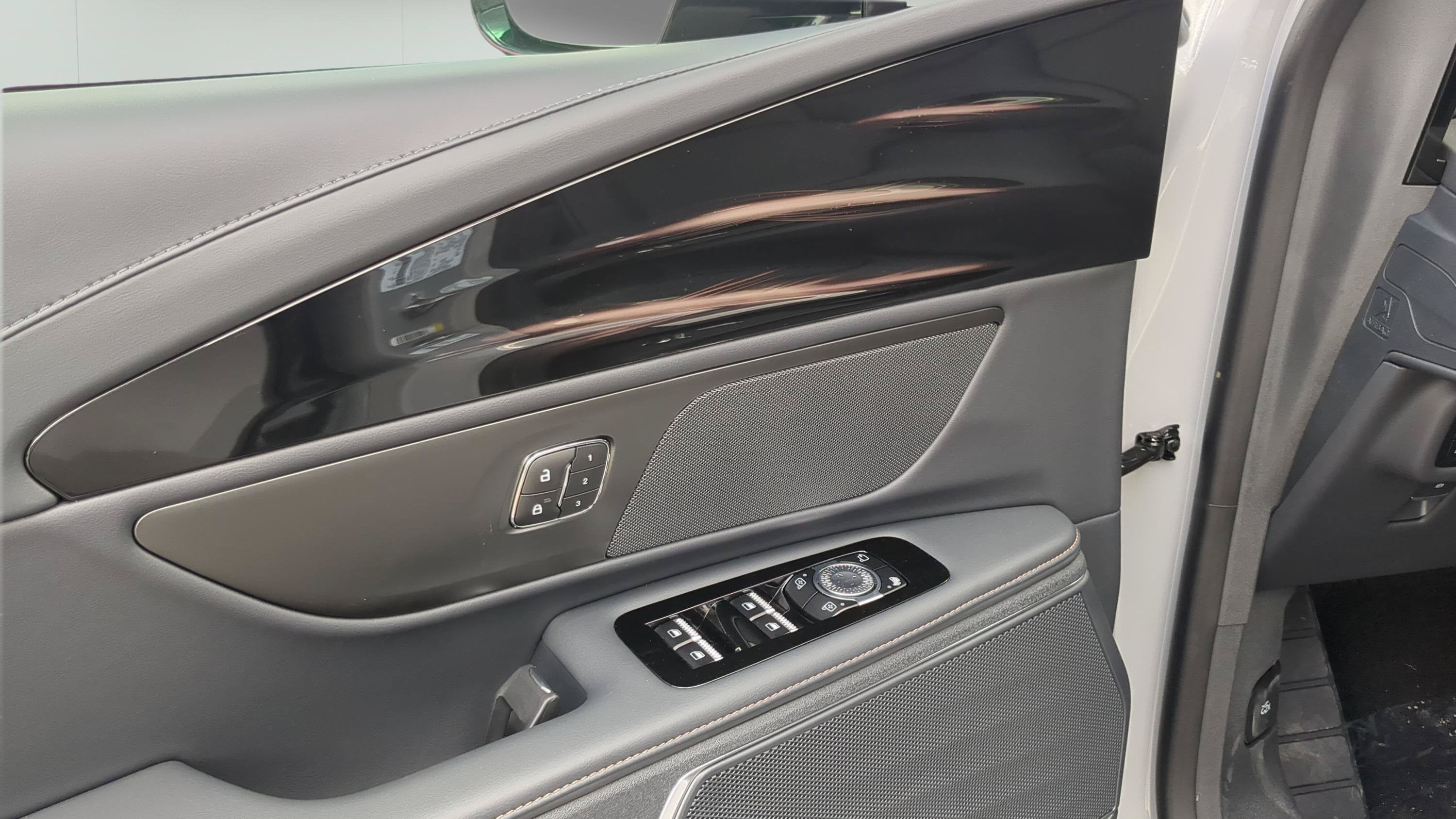 2026 Lincoln Nautilus Premiere Hybrid