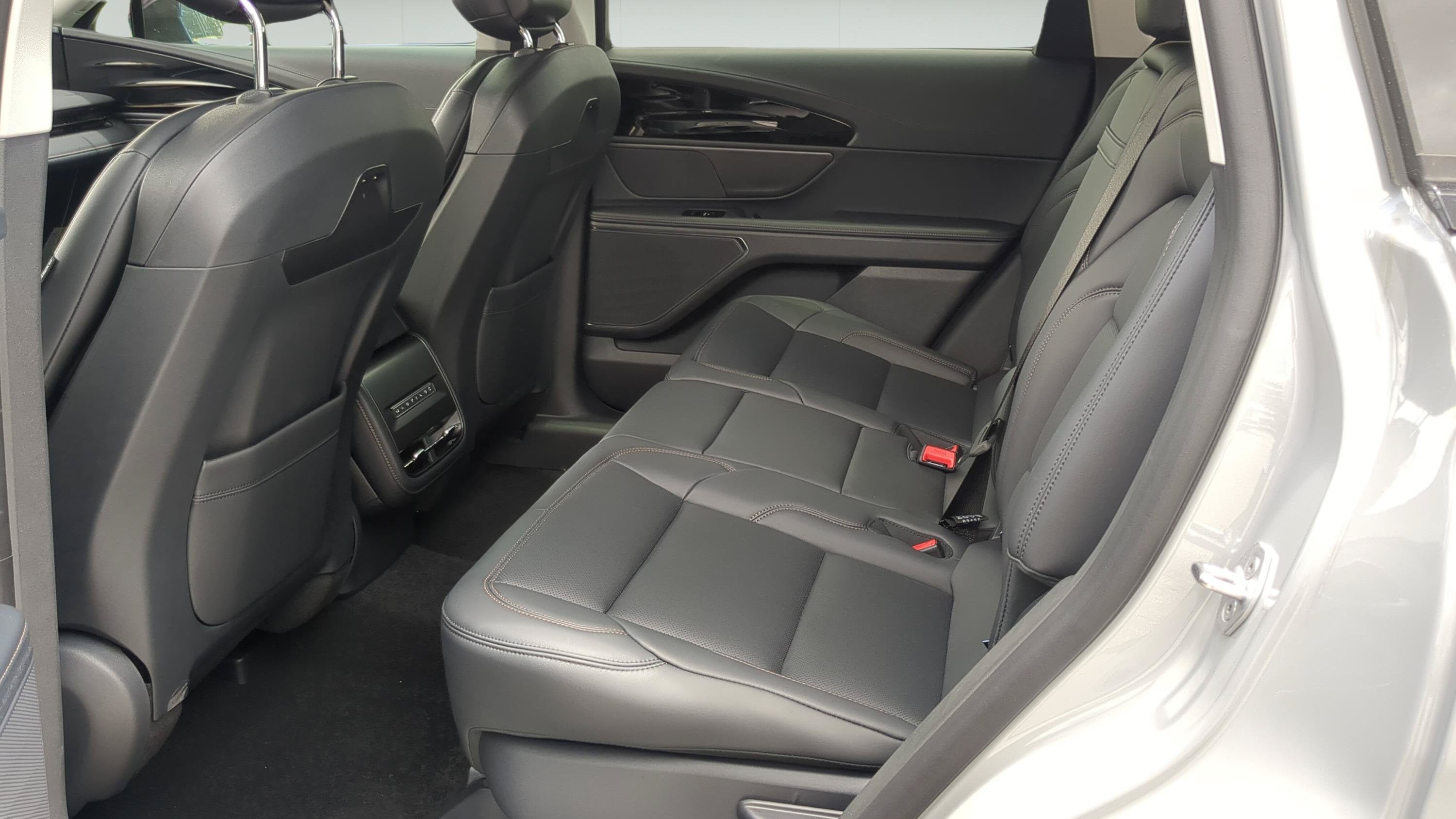2026 Lincoln Nautilus Premiere Hybrid