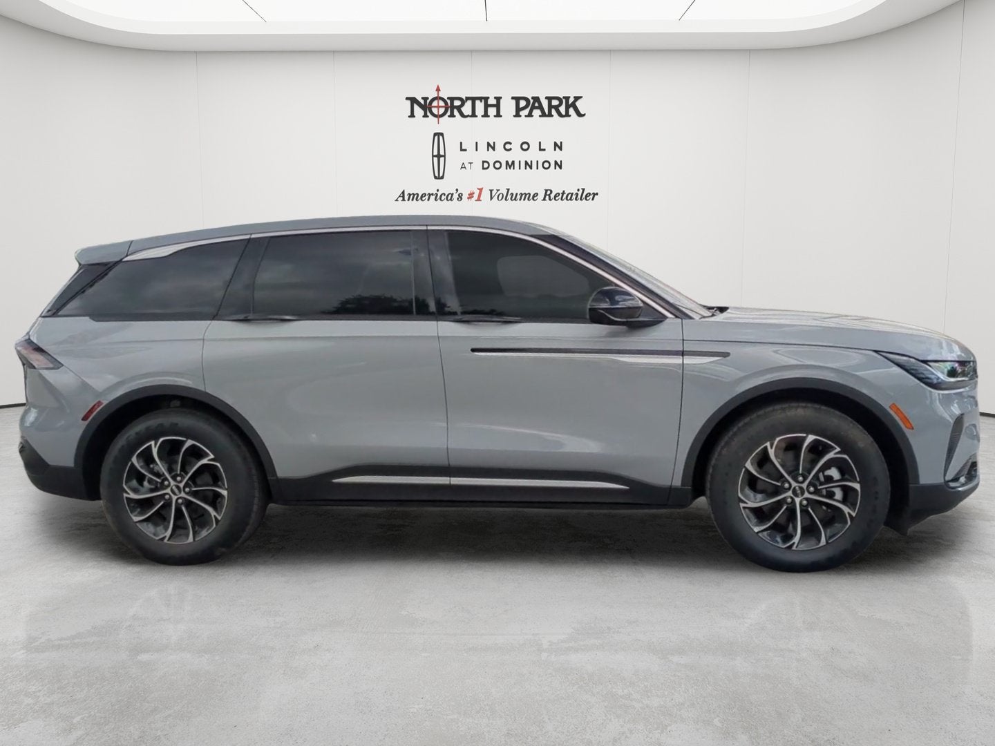 2026 Lincoln Nautilus Premiere Hybrid