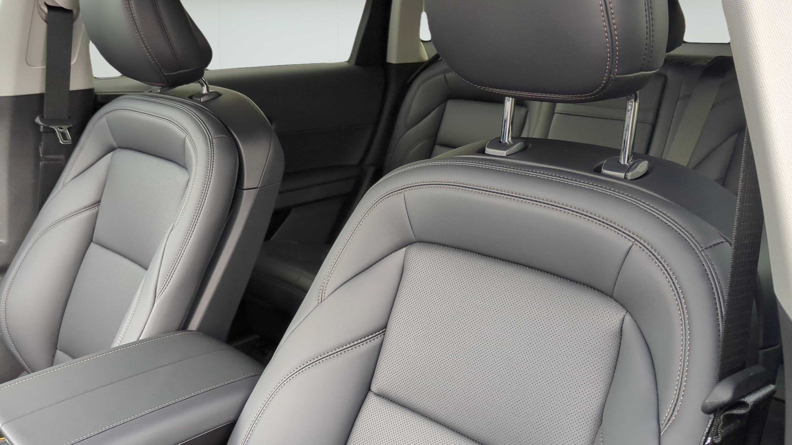 2026 Lincoln Nautilus Premiere Hybrid