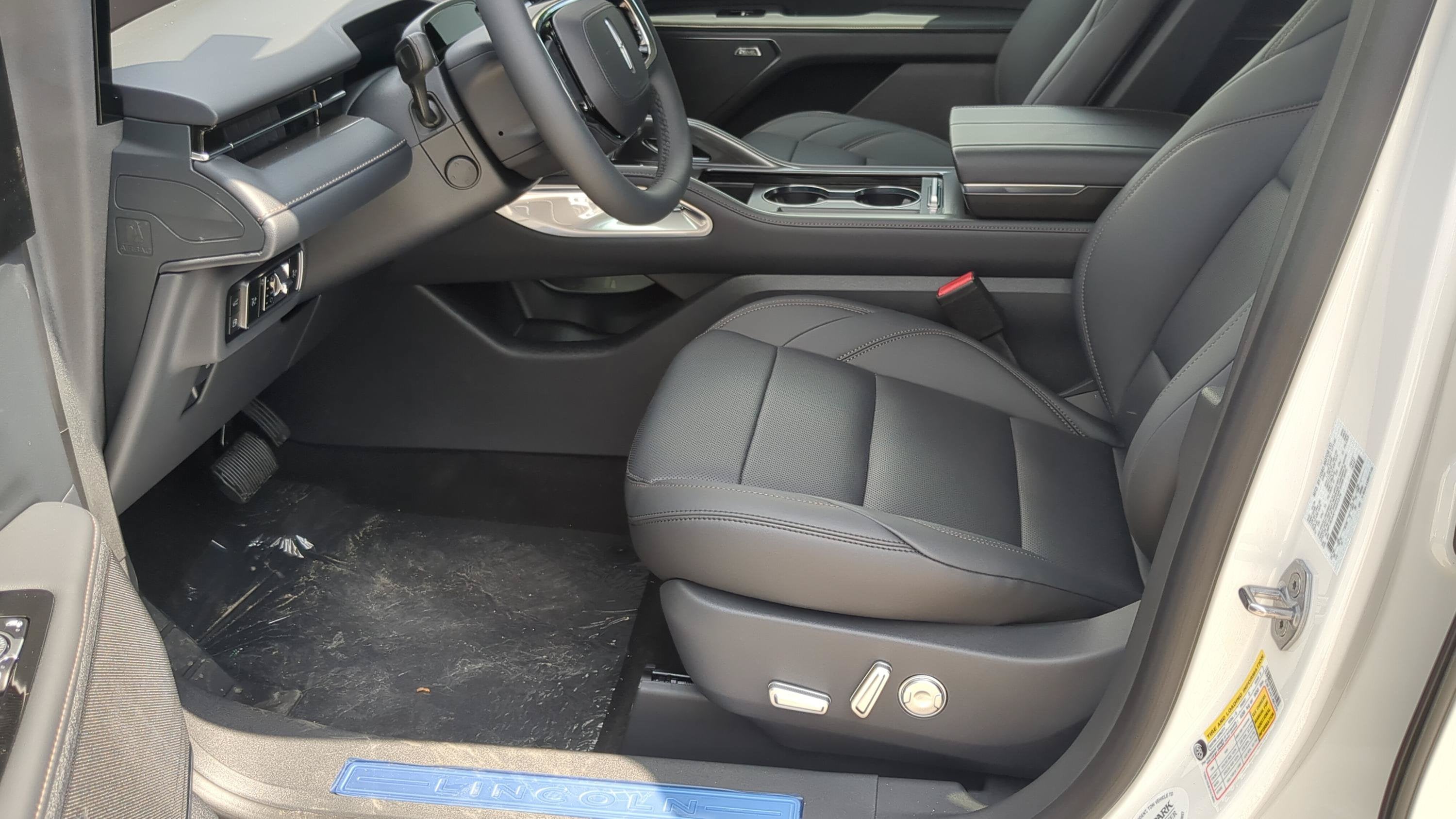 2026 Lincoln Nautilus Premiere Hybrid