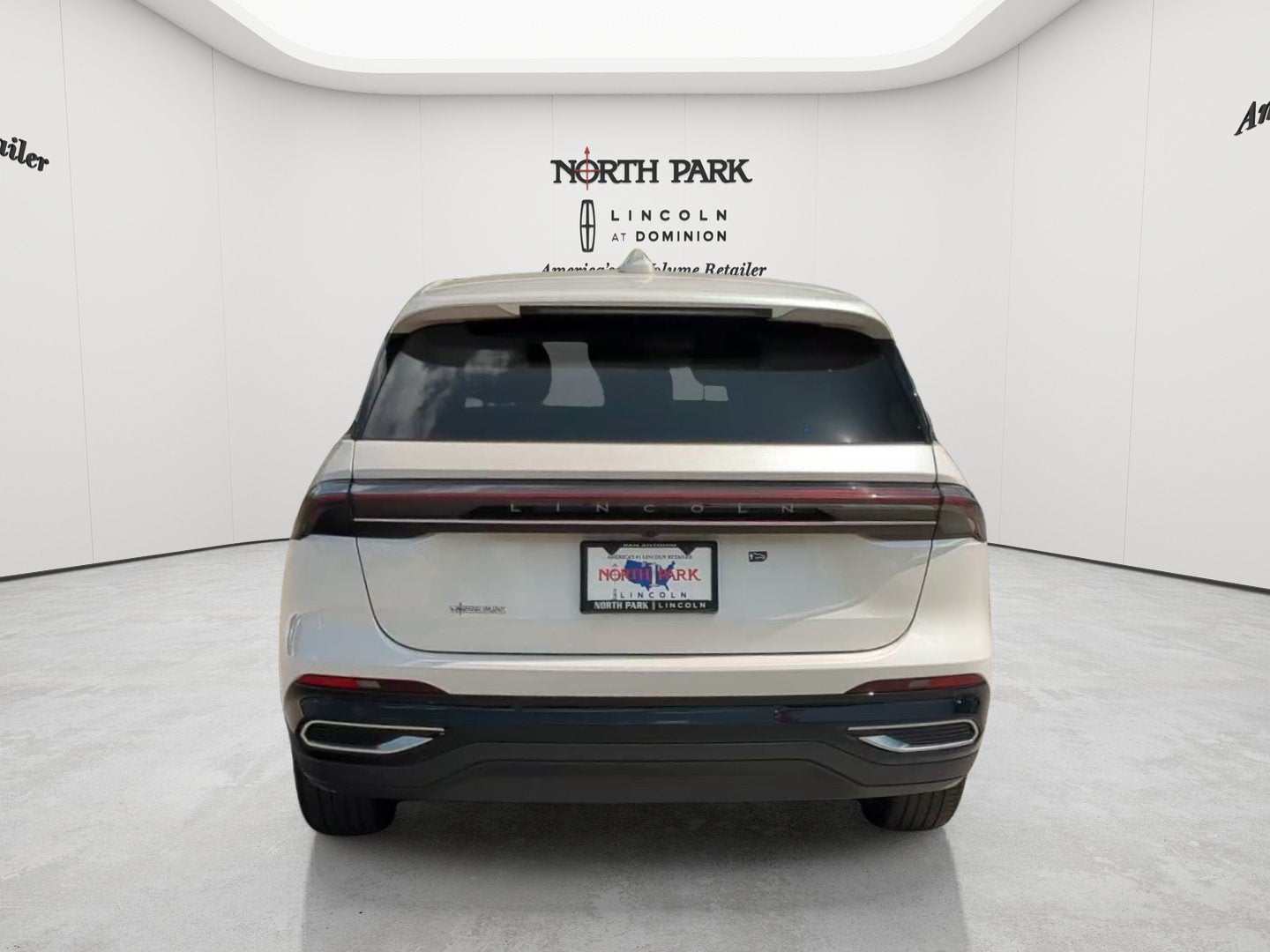 2026 Lincoln Nautilus Premiere Hybrid