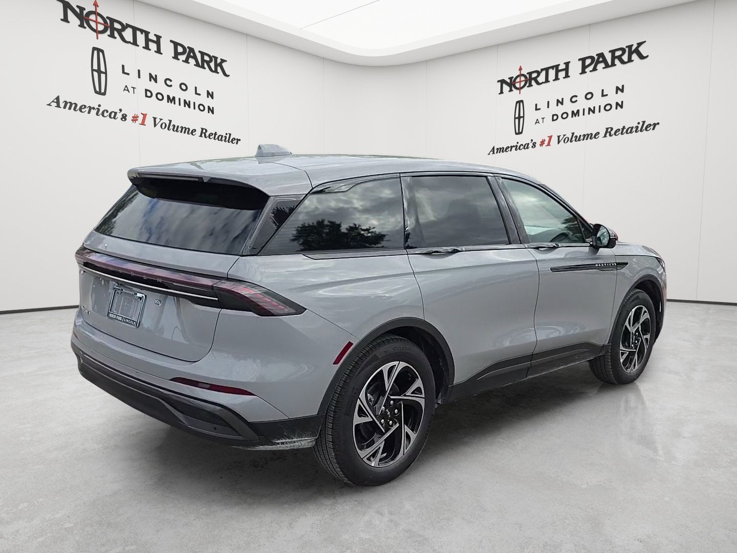 2026 Lincoln Nautilus Premiere Hybrid