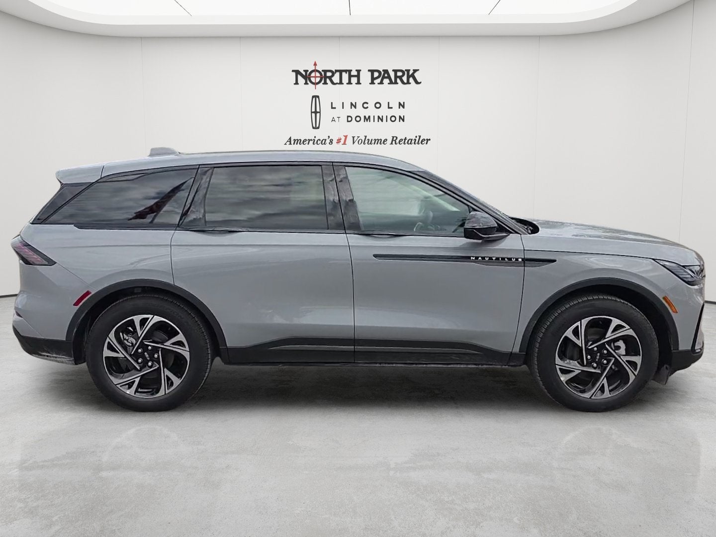 2026 Lincoln Nautilus Premiere Hybrid