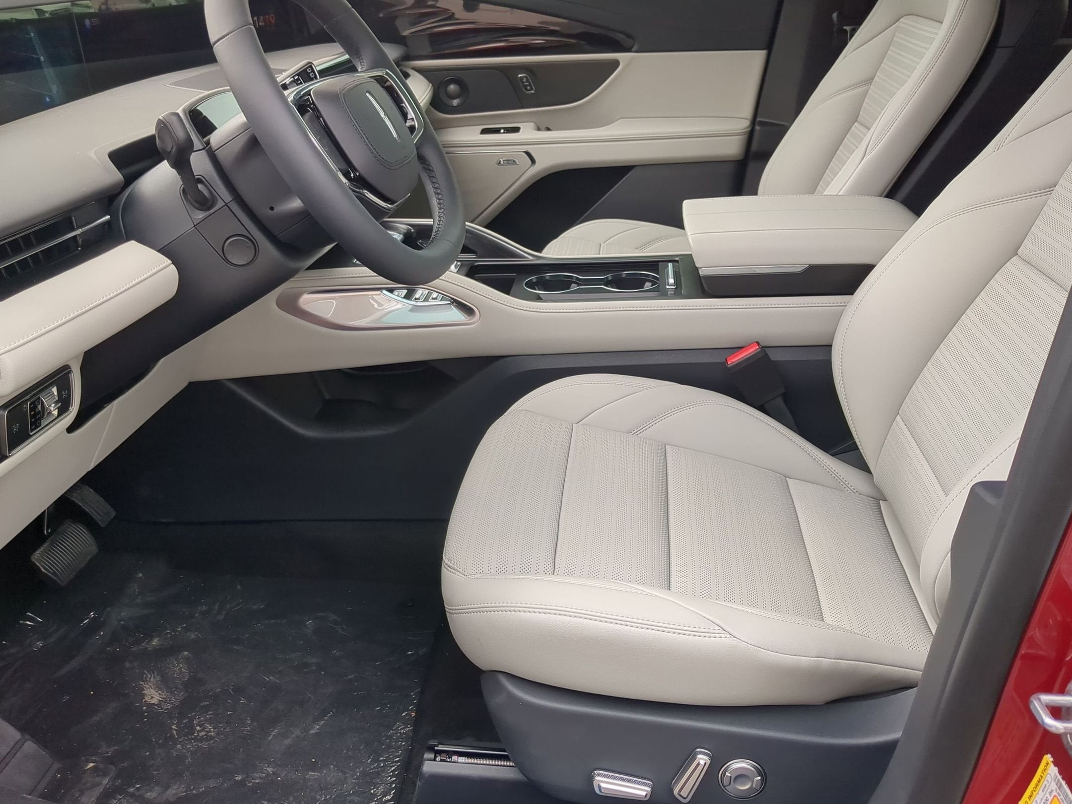 2026 Lincoln Nautilus Reserve Hybrid