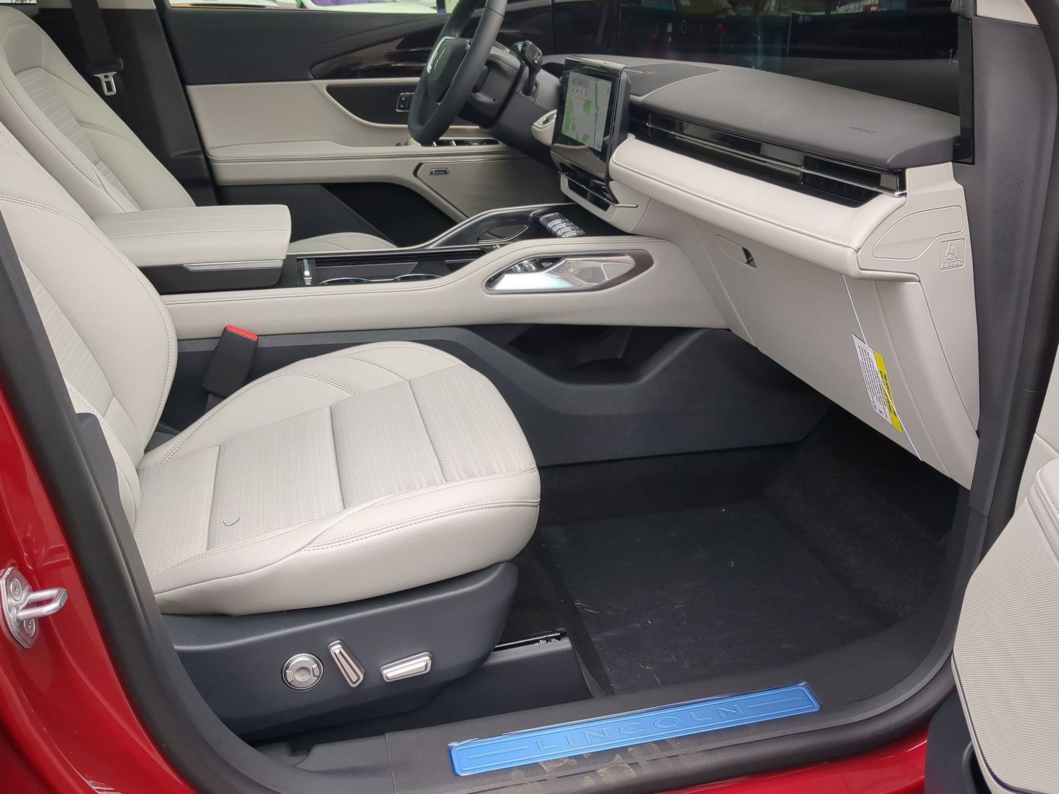 2026 Lincoln Nautilus Reserve Hybrid