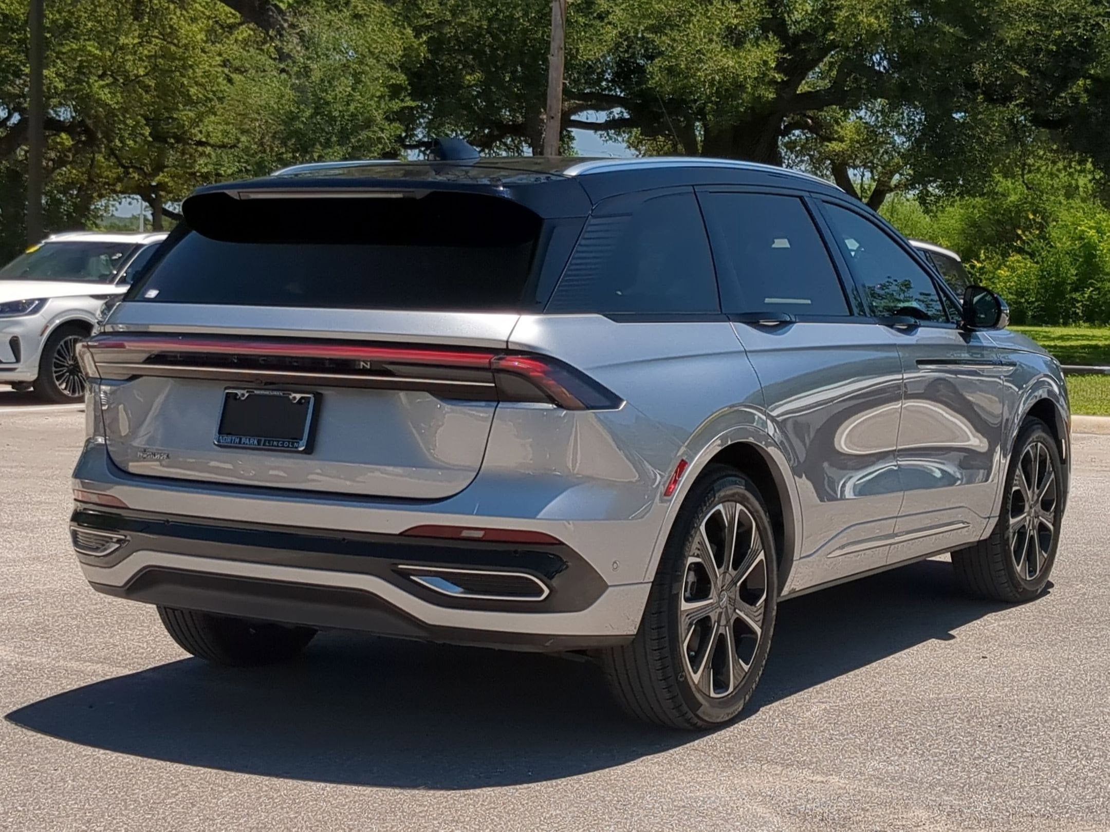 2024 Lincoln Nautilus Reserve