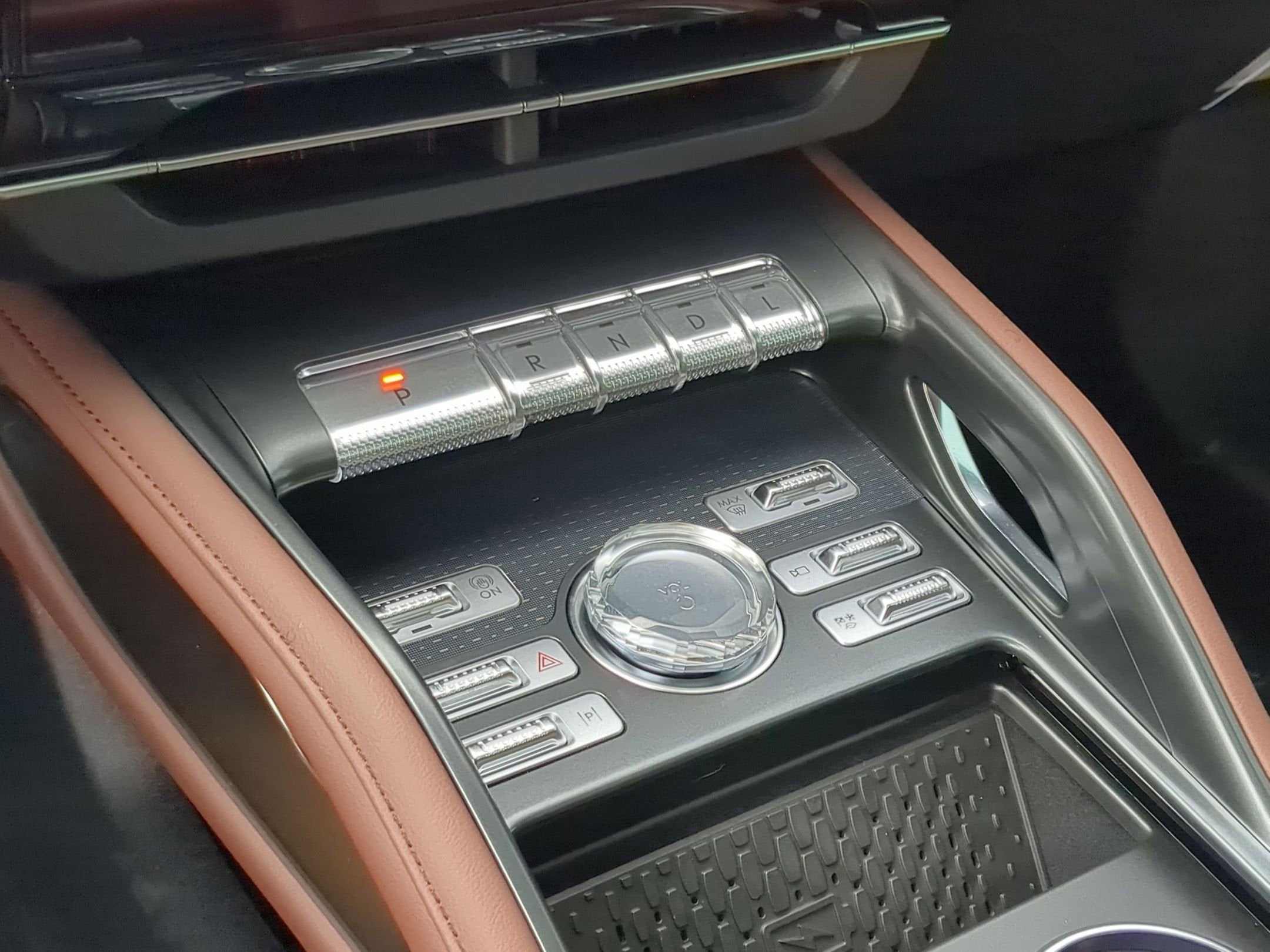 2026 Lincoln Nautilus Reserve Hybrid