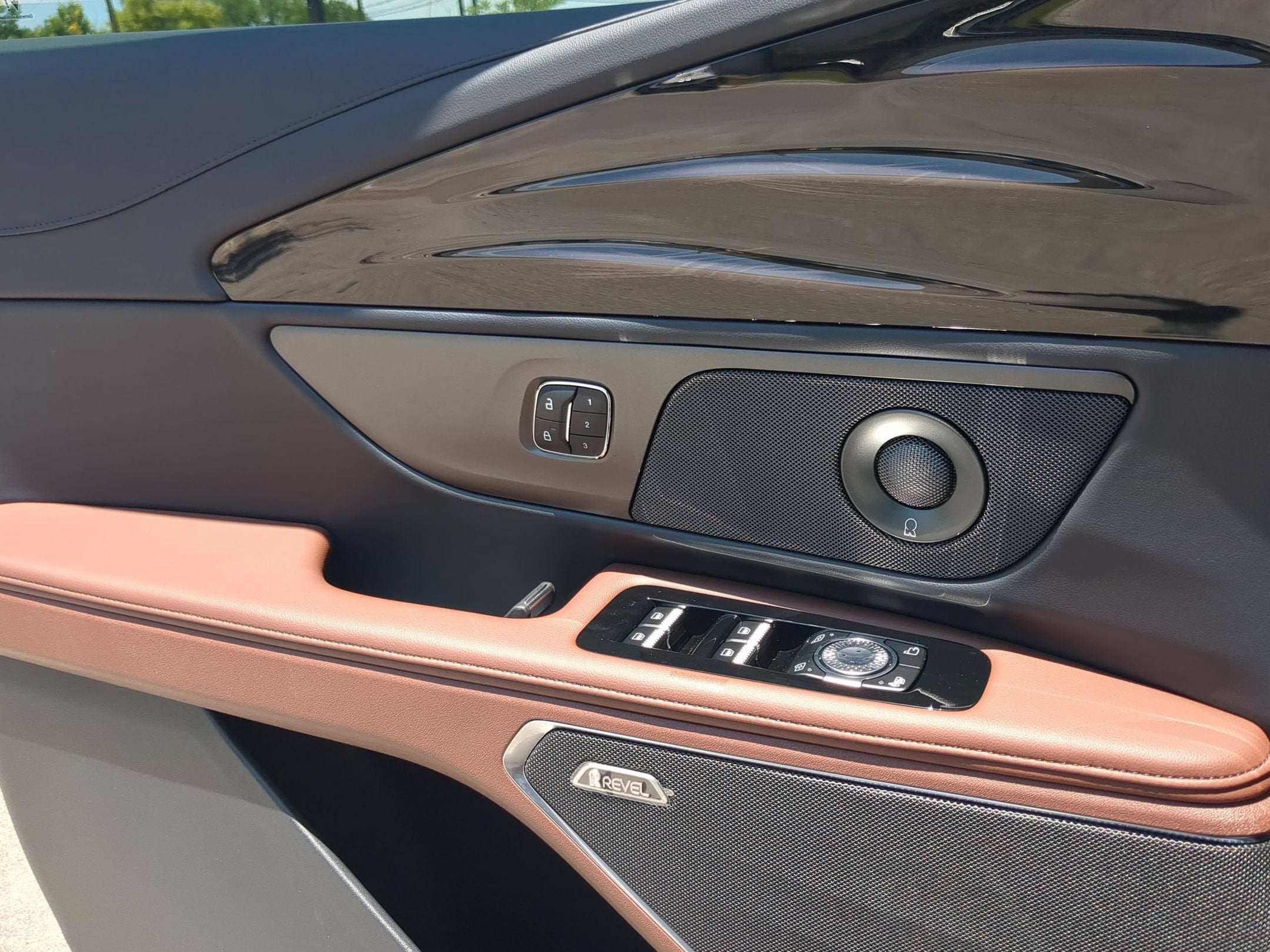 2026 Lincoln Nautilus Reserve Hybrid