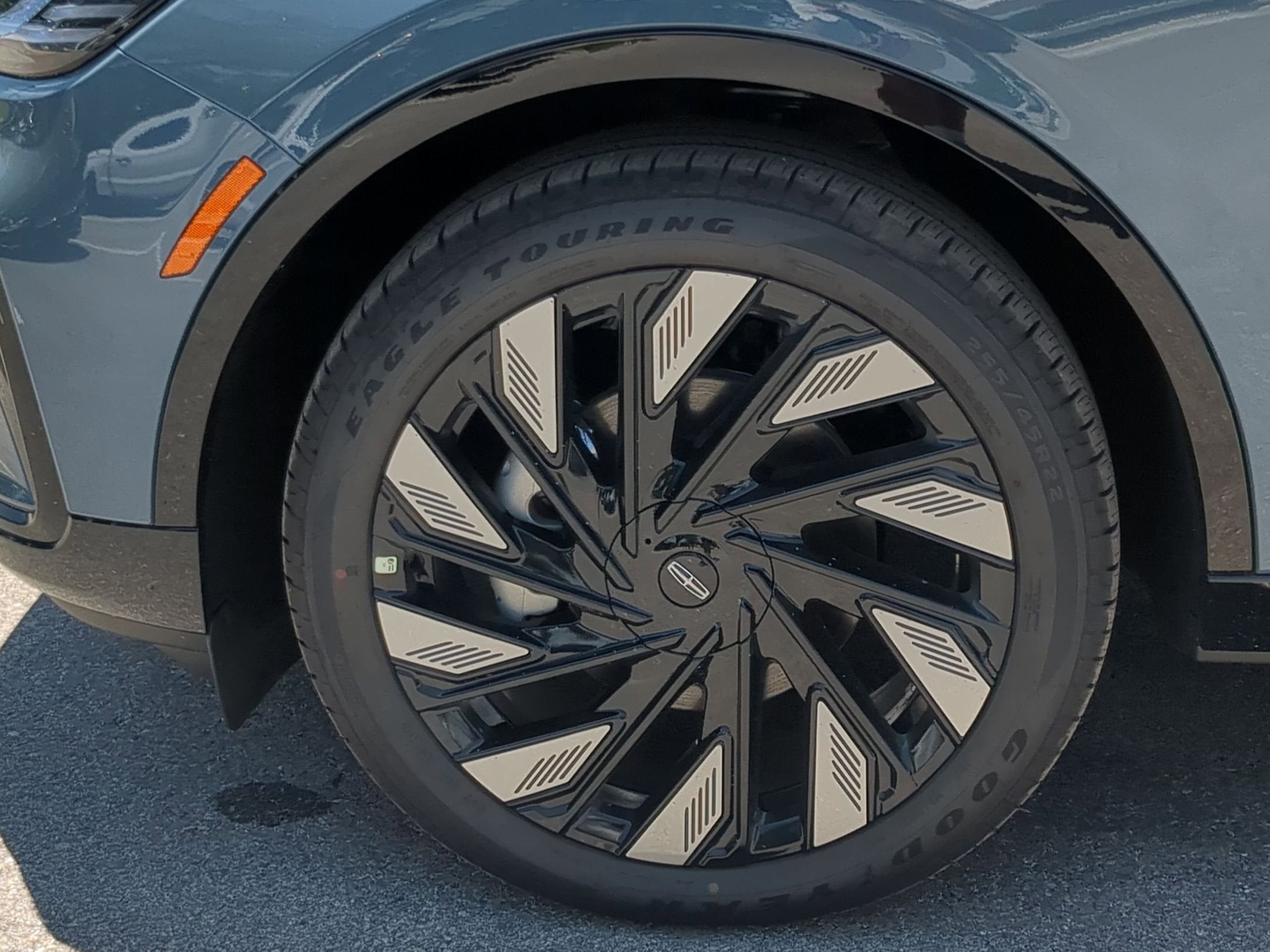 2026 Lincoln Nautilus Reserve Hybrid