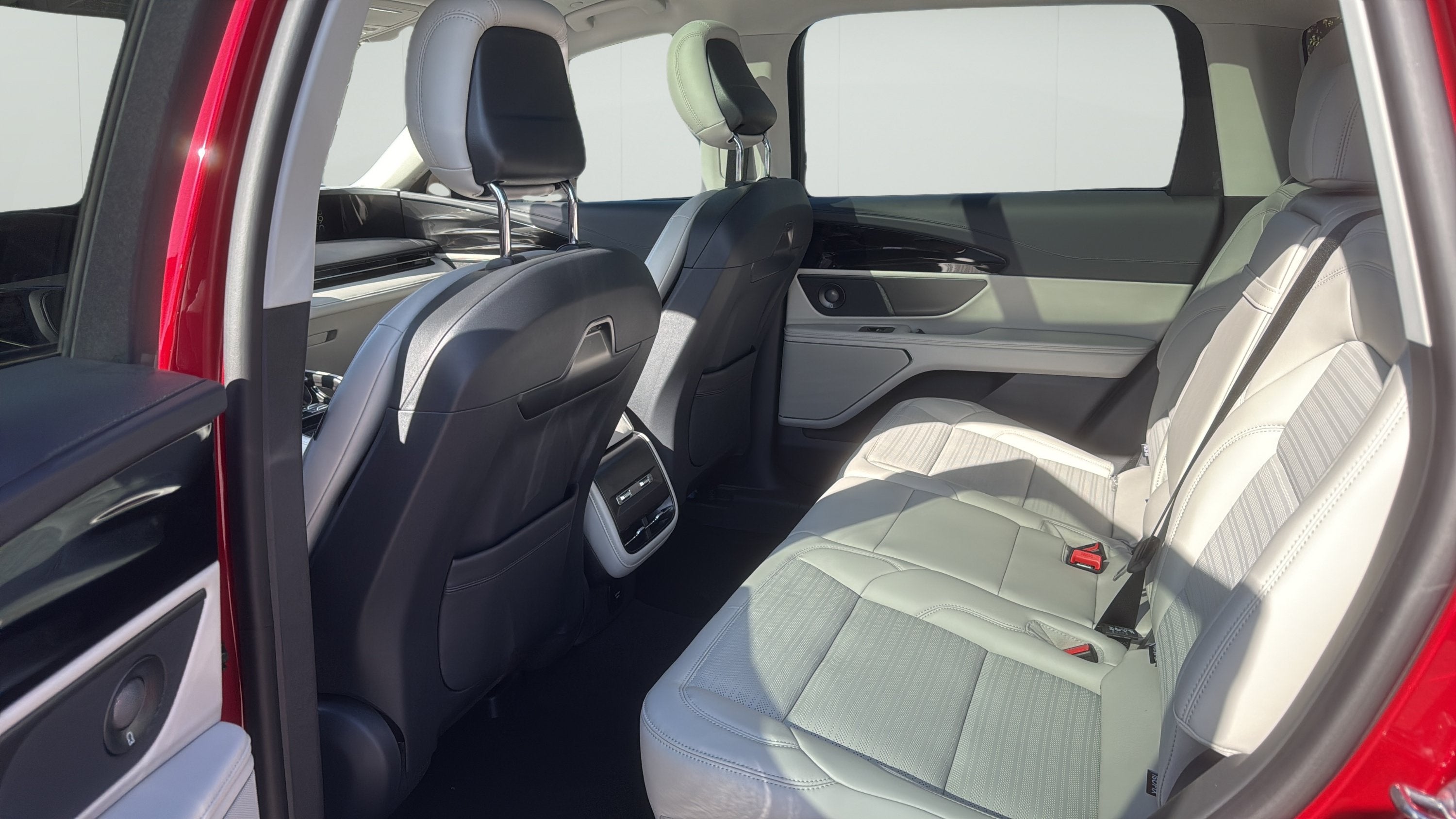2026 Lincoln Nautilus Reserve Hybrid