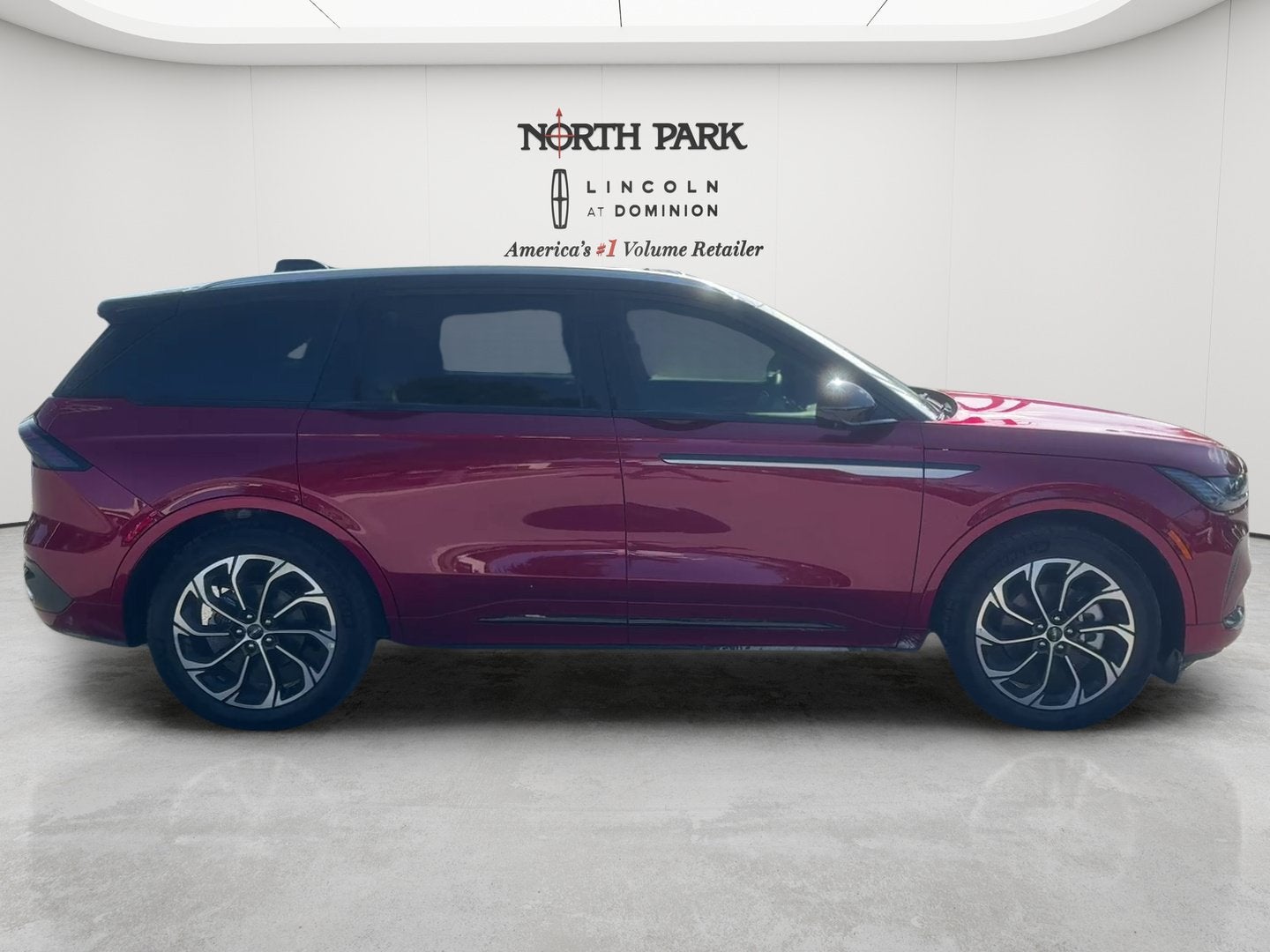 2026 Lincoln Nautilus Reserve Hybrid