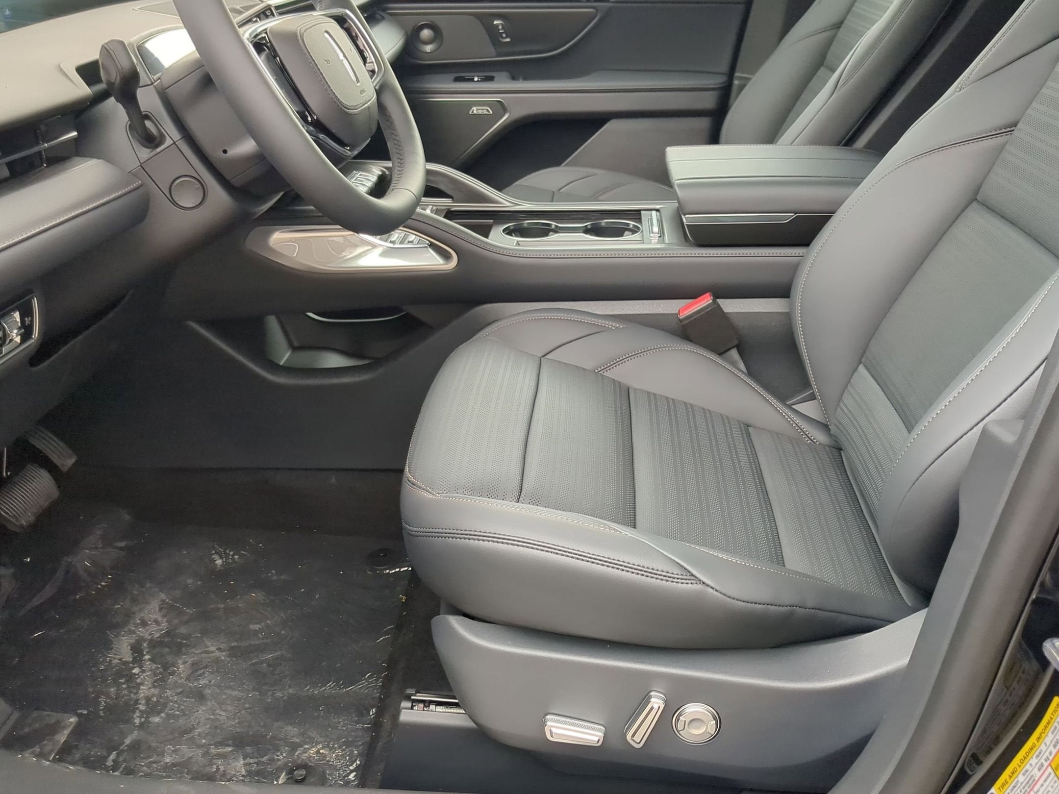 2026 Lincoln Nautilus Reserve Hybrid