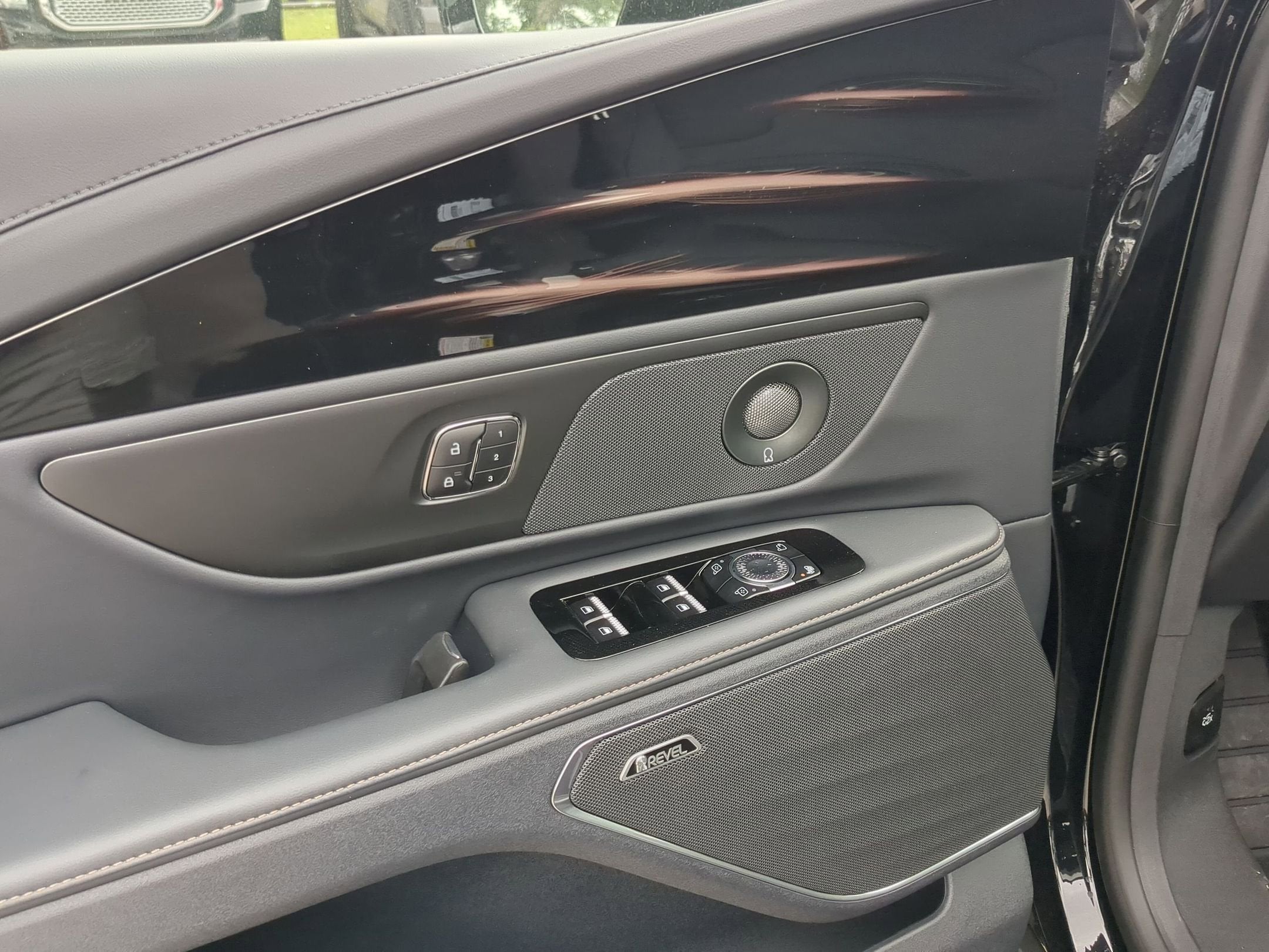 2026 Lincoln Nautilus Reserve Hybrid