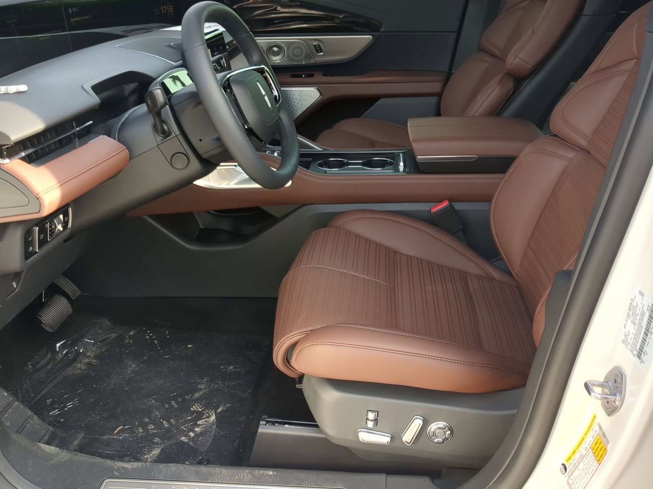2026 Lincoln Nautilus Reserve Hybrid