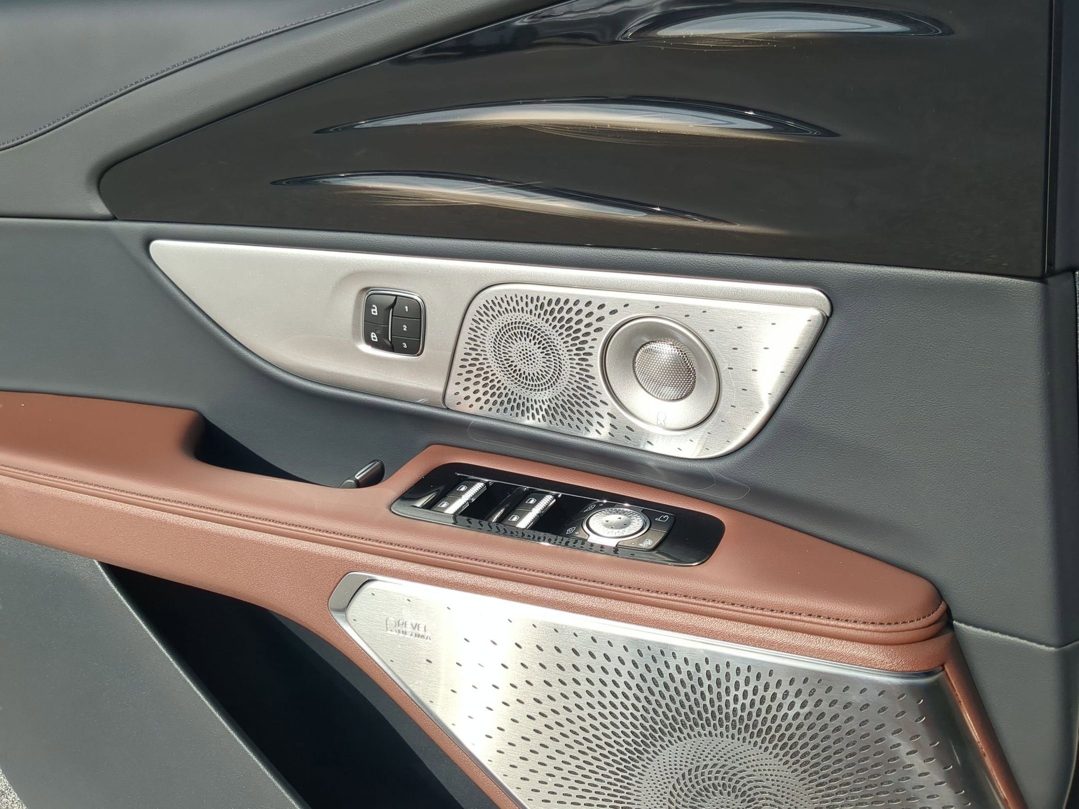 2026 Lincoln Nautilus Reserve Hybrid