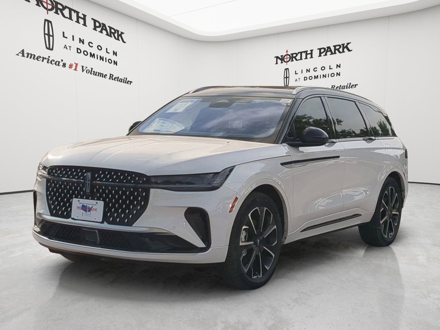 2026 Lincoln Nautilus Reserve Hybrid