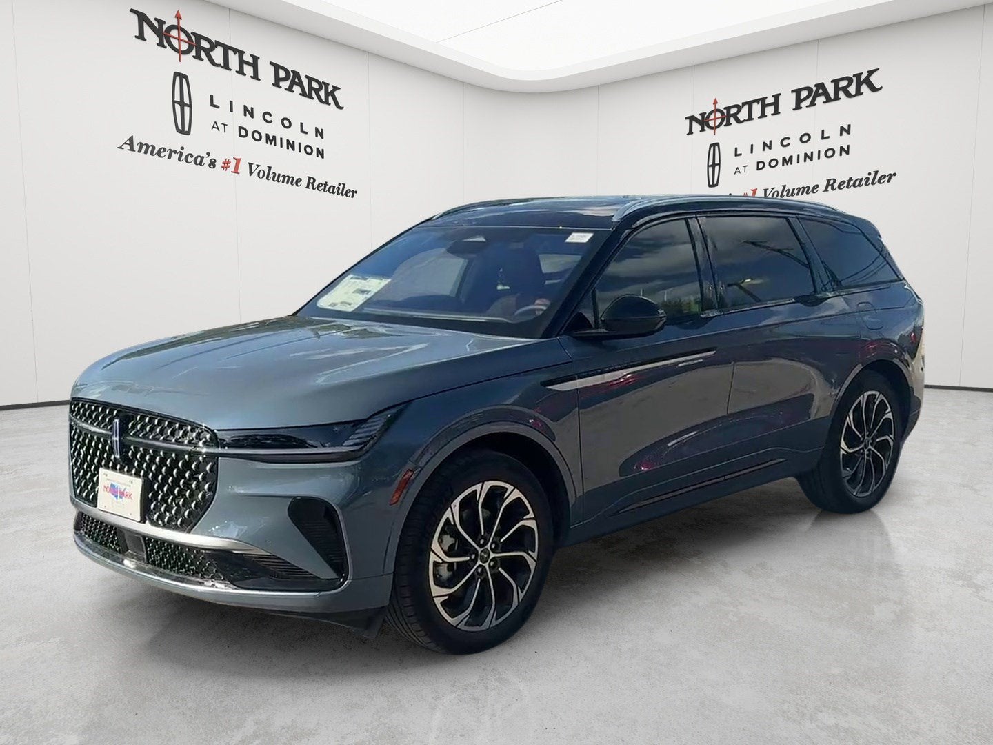 2026 Lincoln Nautilus Reserve Hybrid