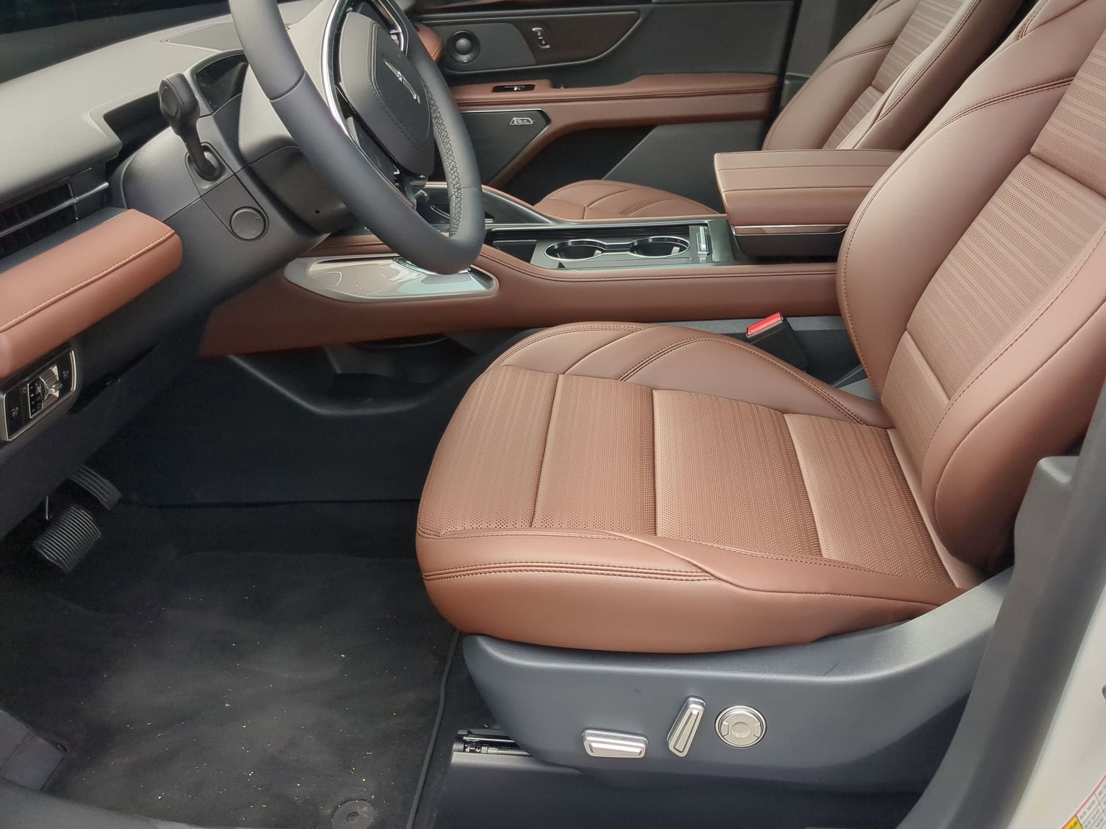 2026 Lincoln Nautilus Reserve Hybrid