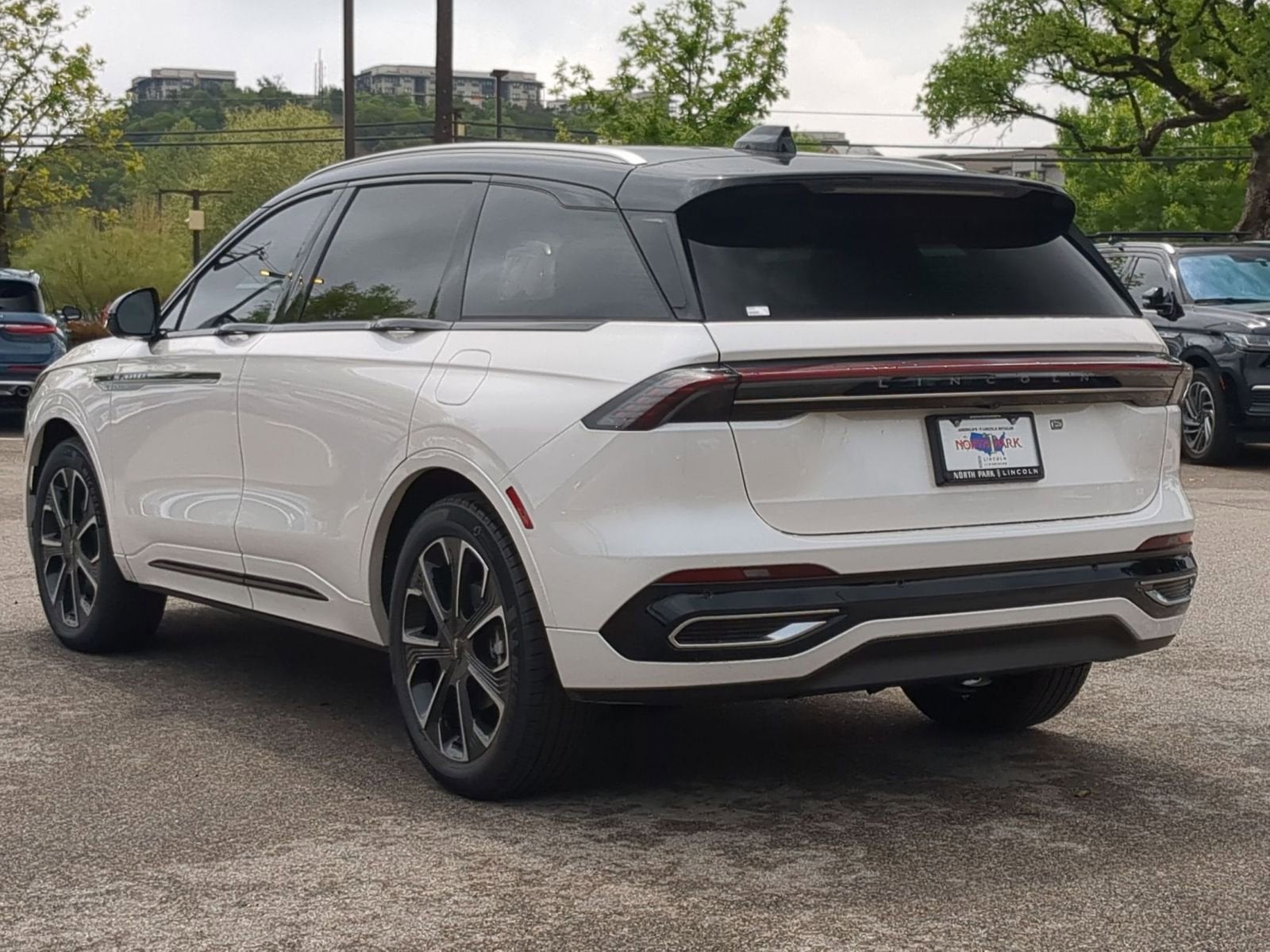 2026 Lincoln Nautilus Reserve Hybrid