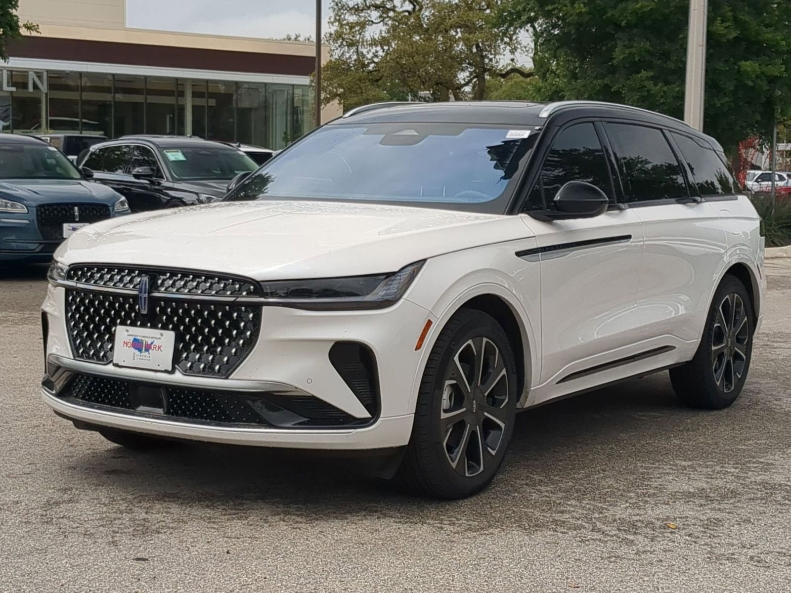 2026 Lincoln Nautilus Reserve Hybrid