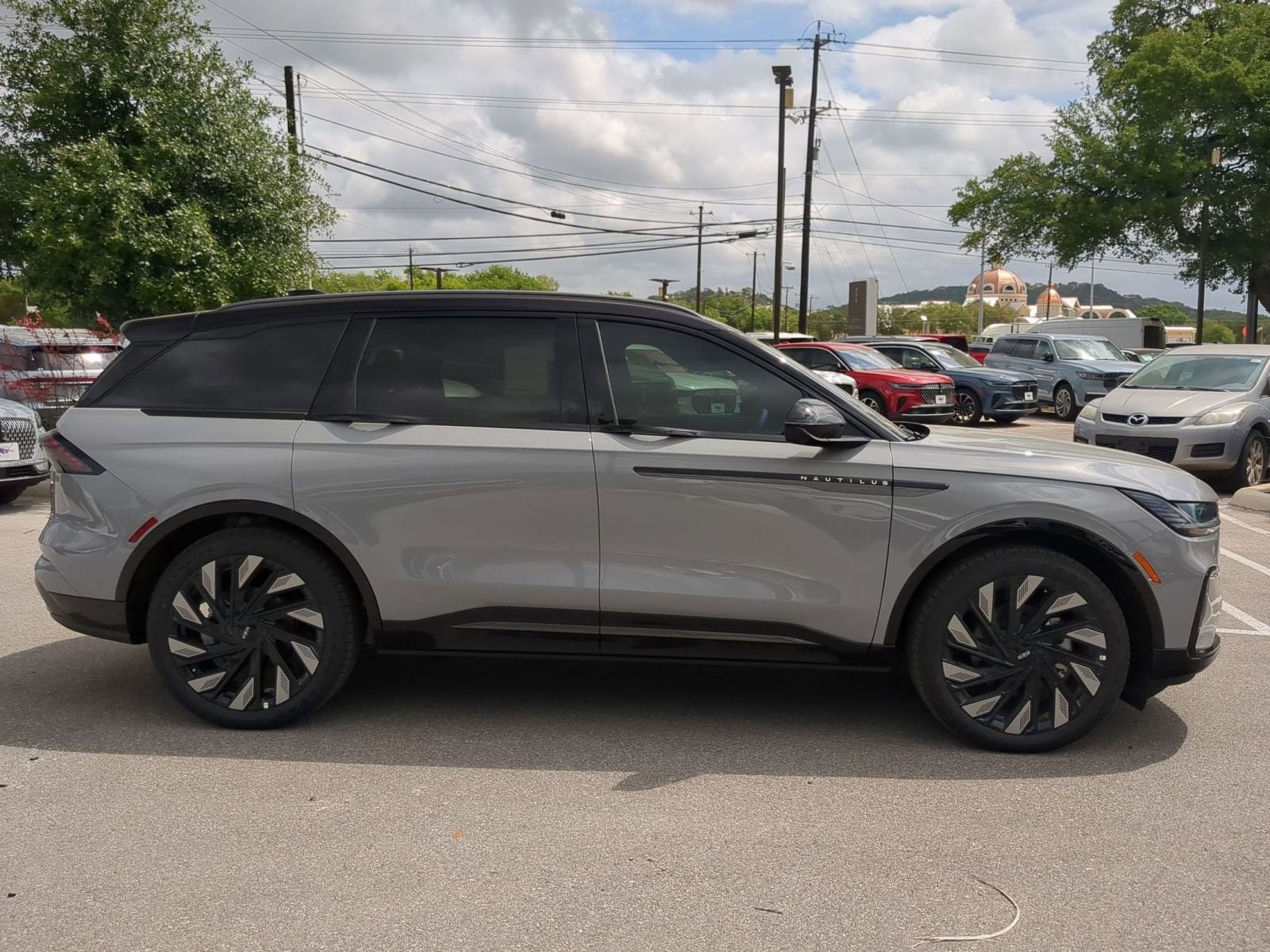 2026 Lincoln Nautilus Reserve Hybrid