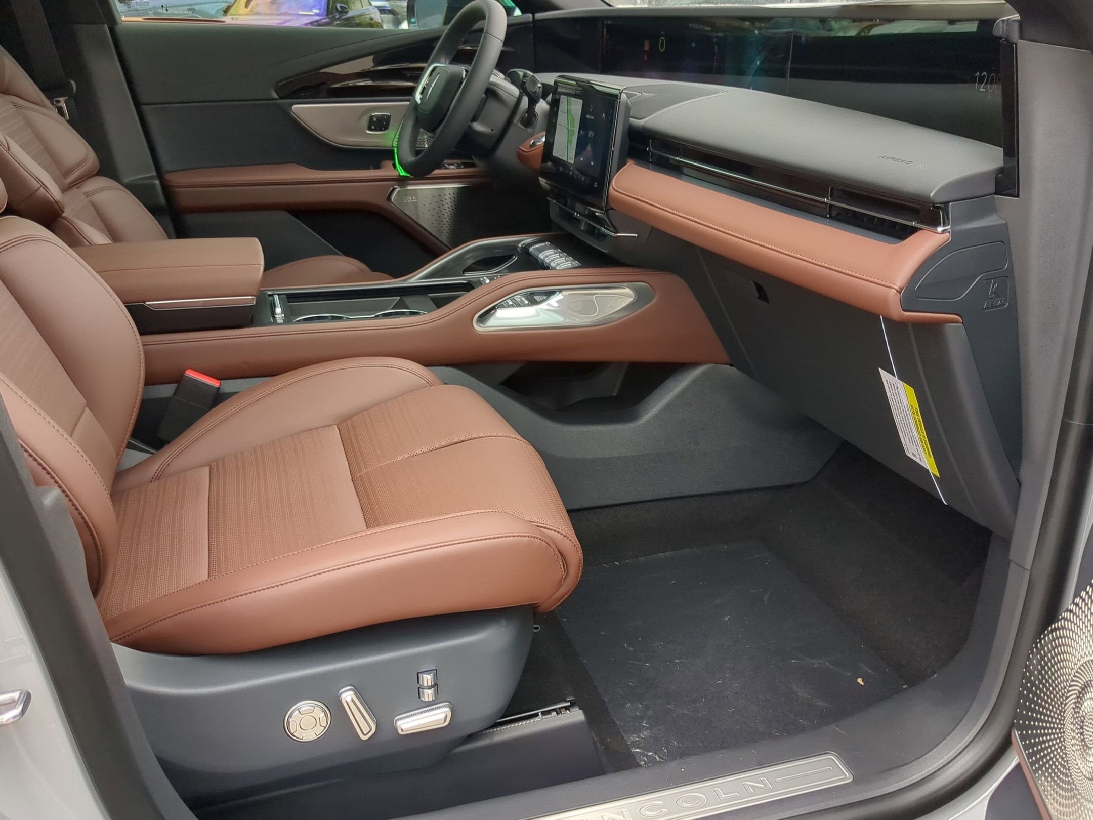 2026 Lincoln Nautilus Reserve Hybrid