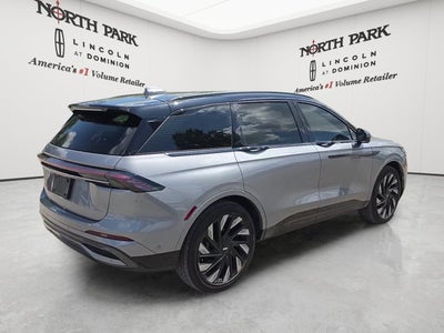 2024 Lincoln Nautilus Reserve