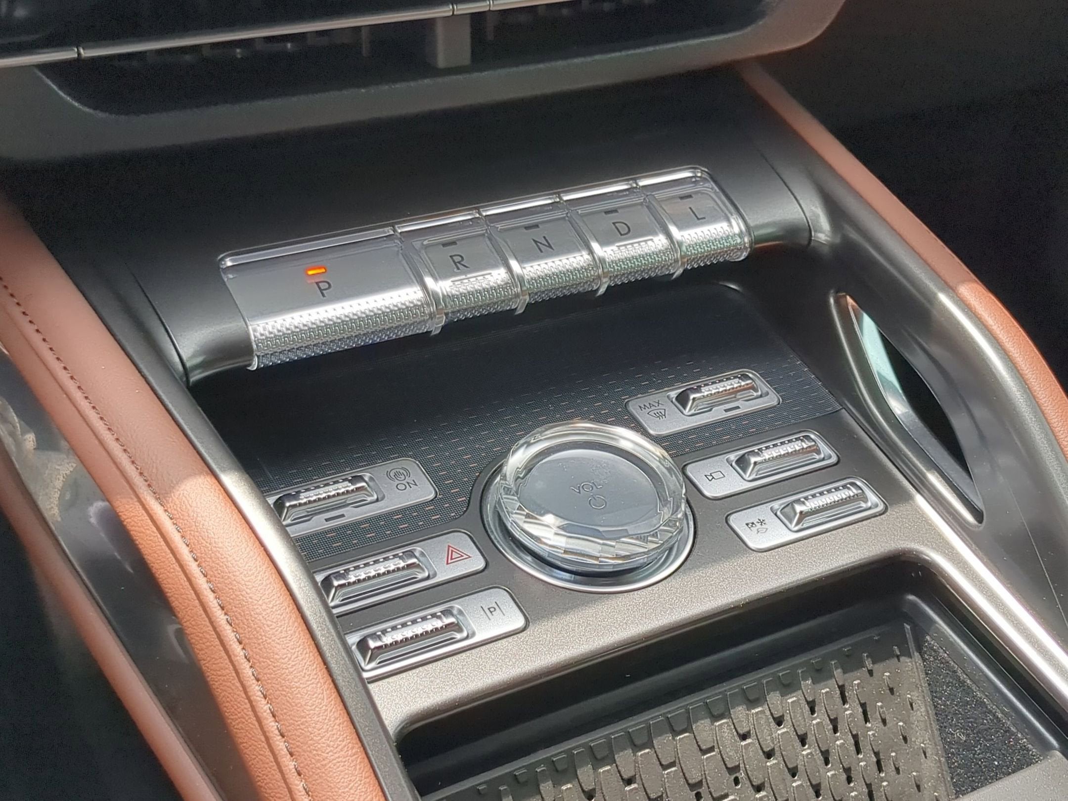 2026 Lincoln Nautilus Reserve Hybrid