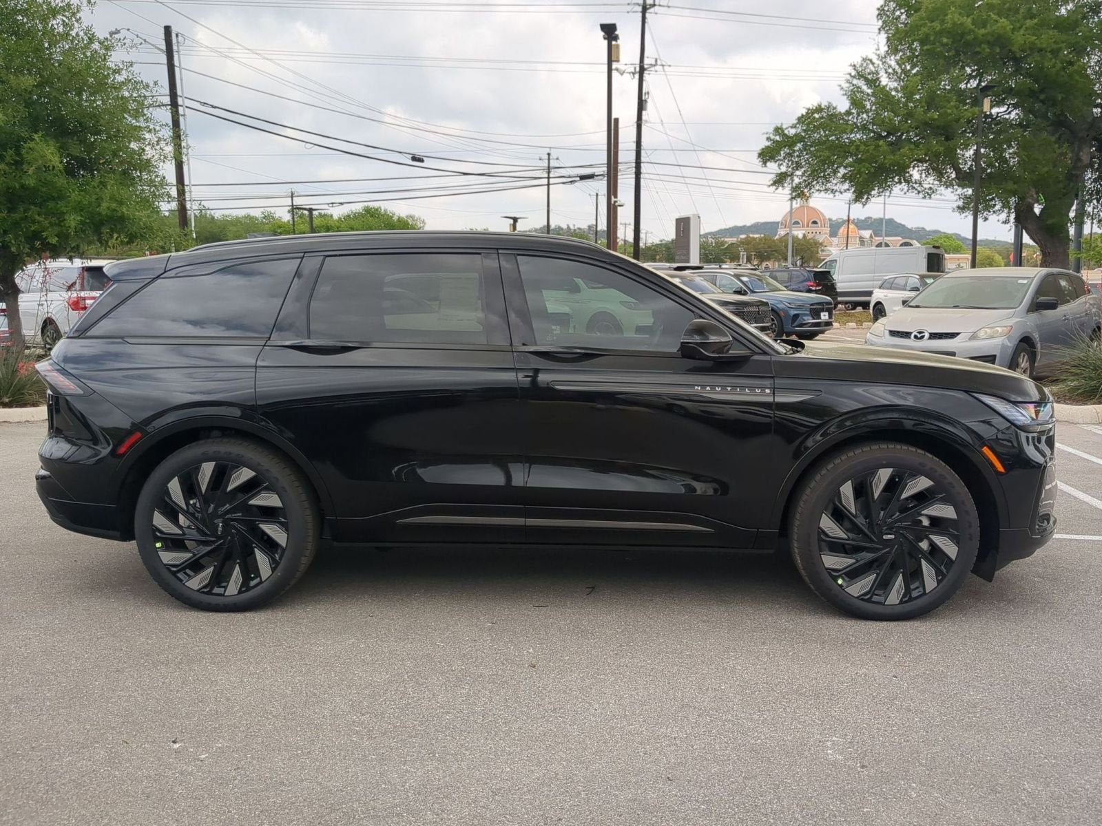2026 Lincoln Nautilus Reserve Hybrid