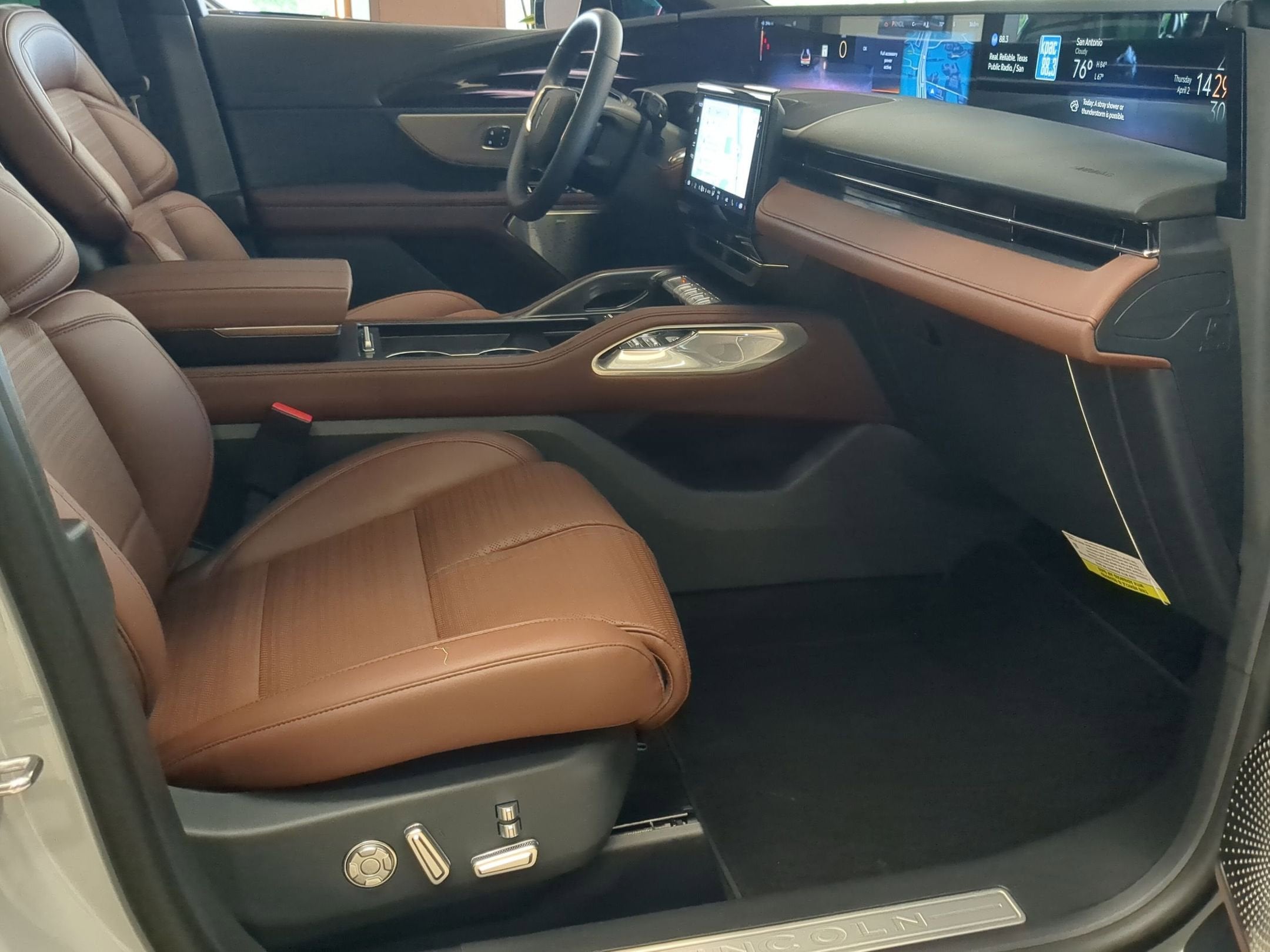 2026 Lincoln Nautilus Reserve Hybrid