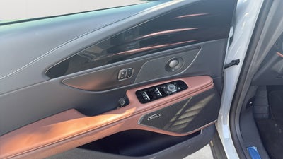 2026 Lincoln Nautilus Reserve Hybrid