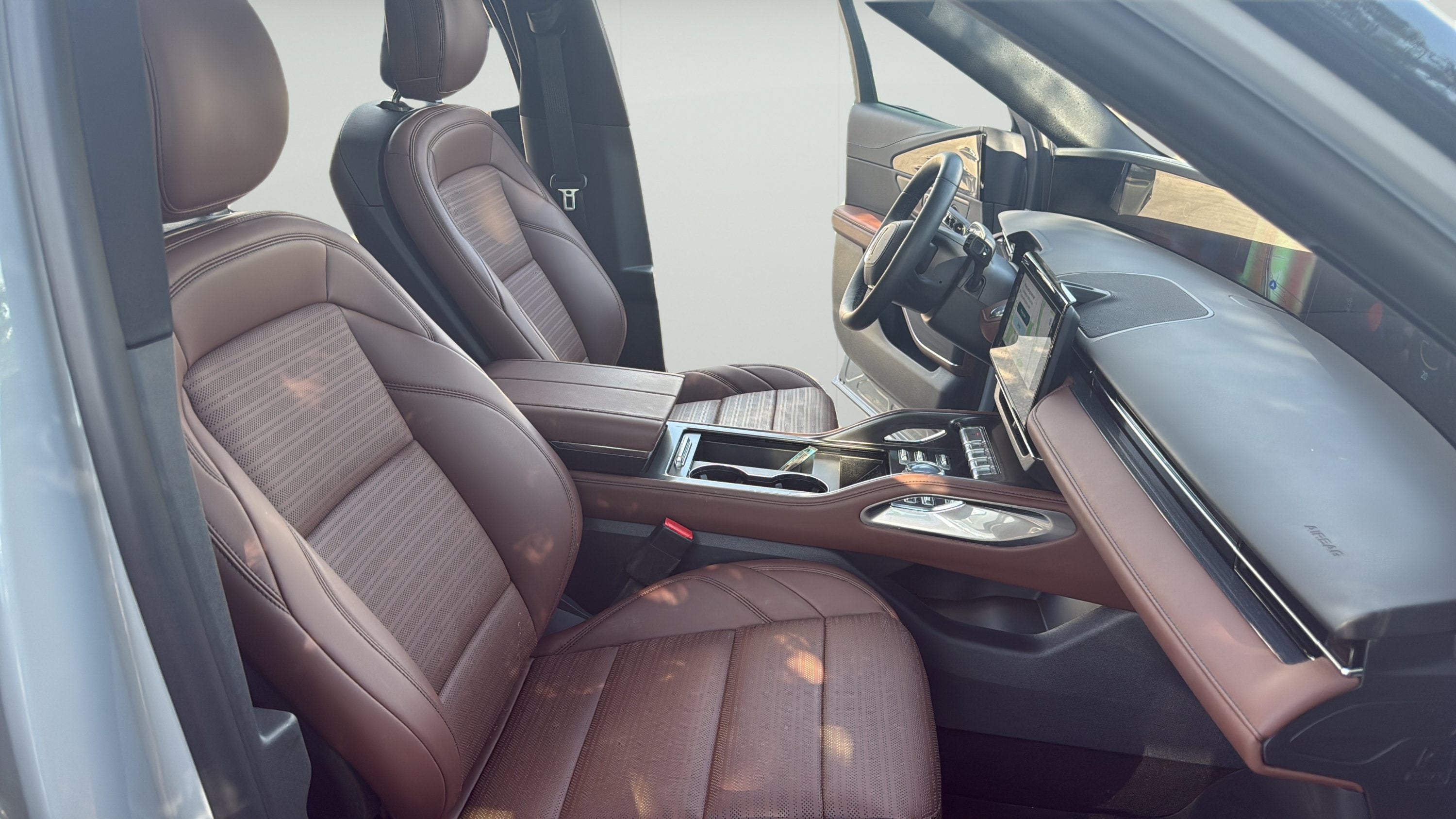 2026 Lincoln Nautilus Reserve Hybrid