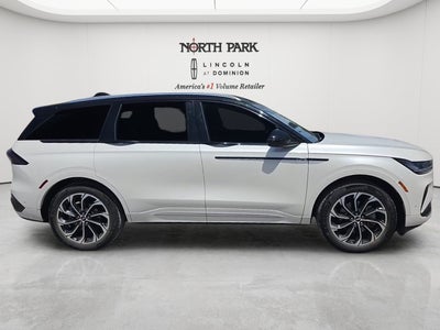 2024 Lincoln Nautilus Reserve
