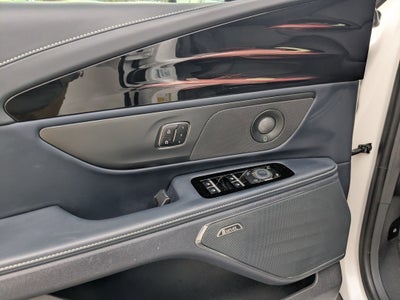 2025 Lincoln Nautilus Reserve