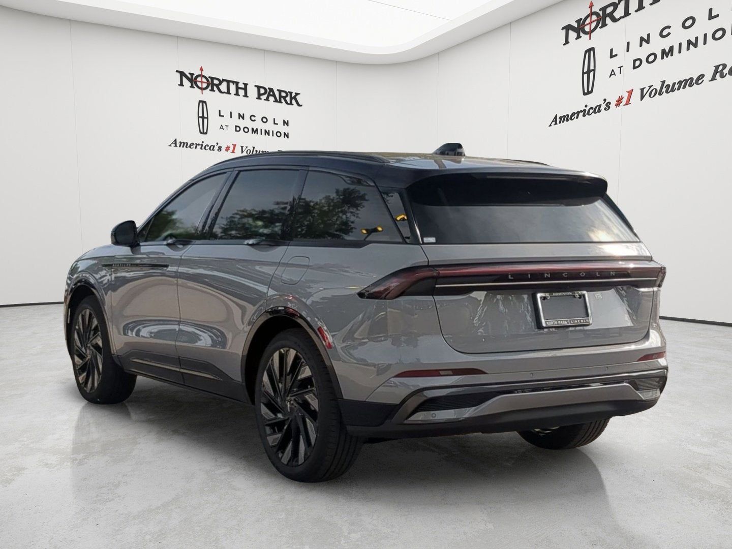 2026 Lincoln Nautilus Reserve Hybrid