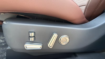 2026 Lincoln Nautilus Reserve Hybrid