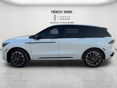 2026 Lincoln Nautilus Reserve Hybrid