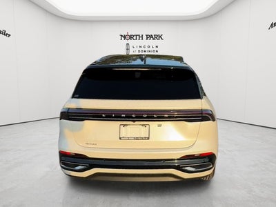 2026 Lincoln Nautilus Reserve Hybrid