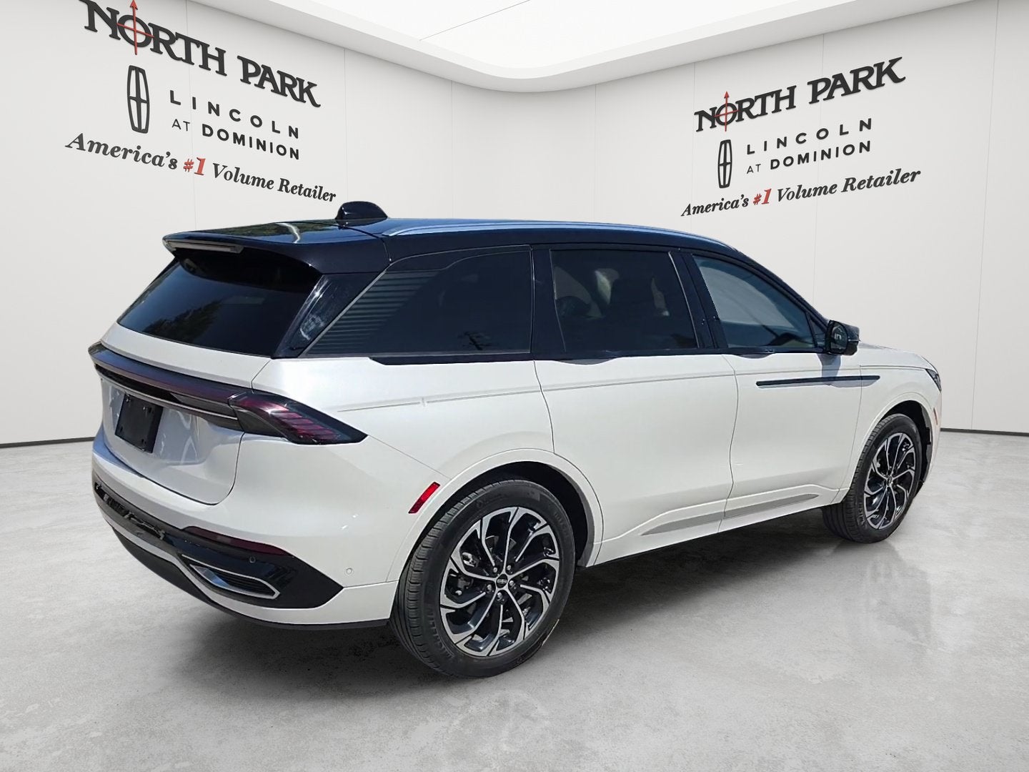 2024 Lincoln Nautilus Reserve