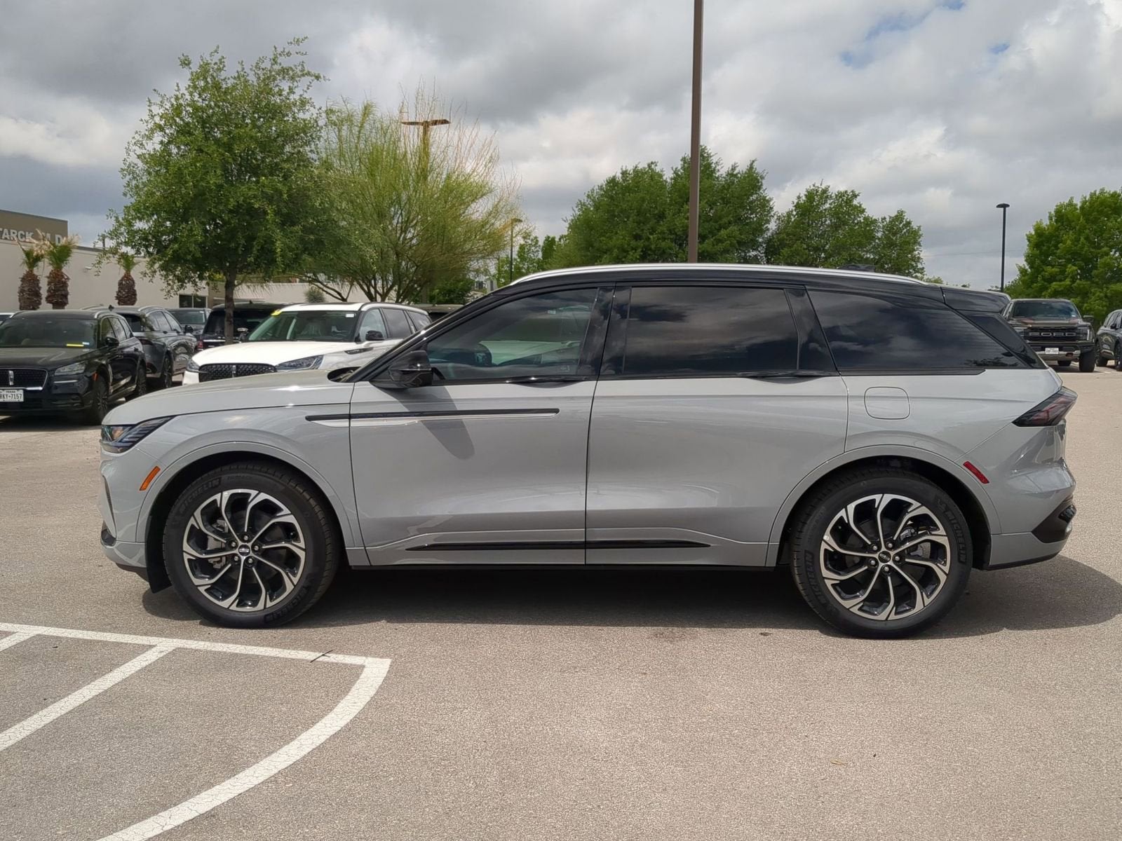 2026 Lincoln Nautilus Reserve Hybrid