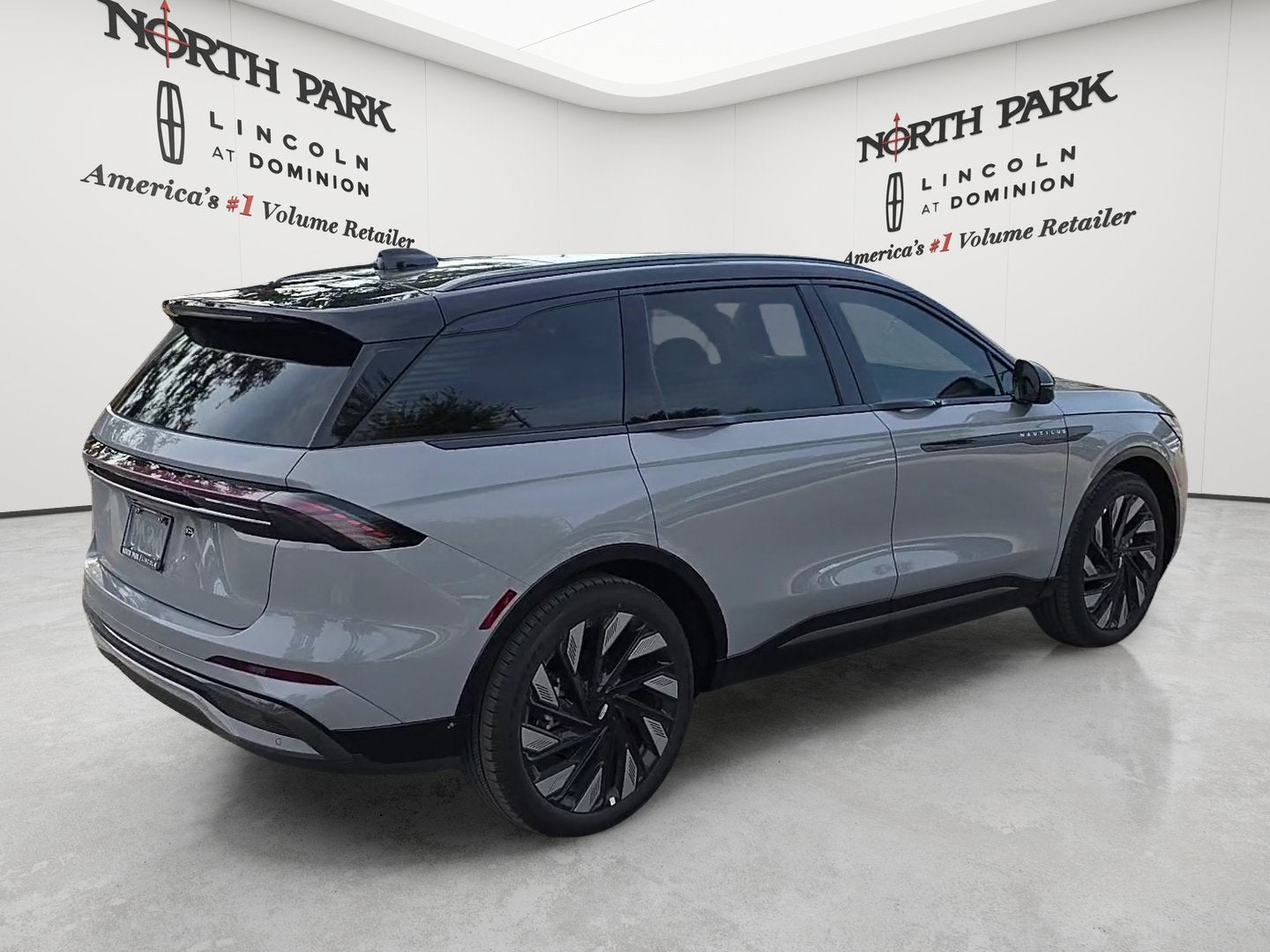 2026 Lincoln Nautilus Reserve Hybrid