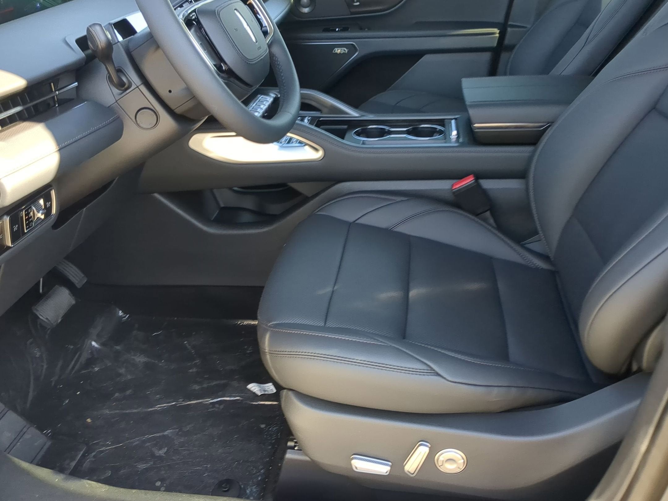 2026 Lincoln Nautilus Reserve Hybrid