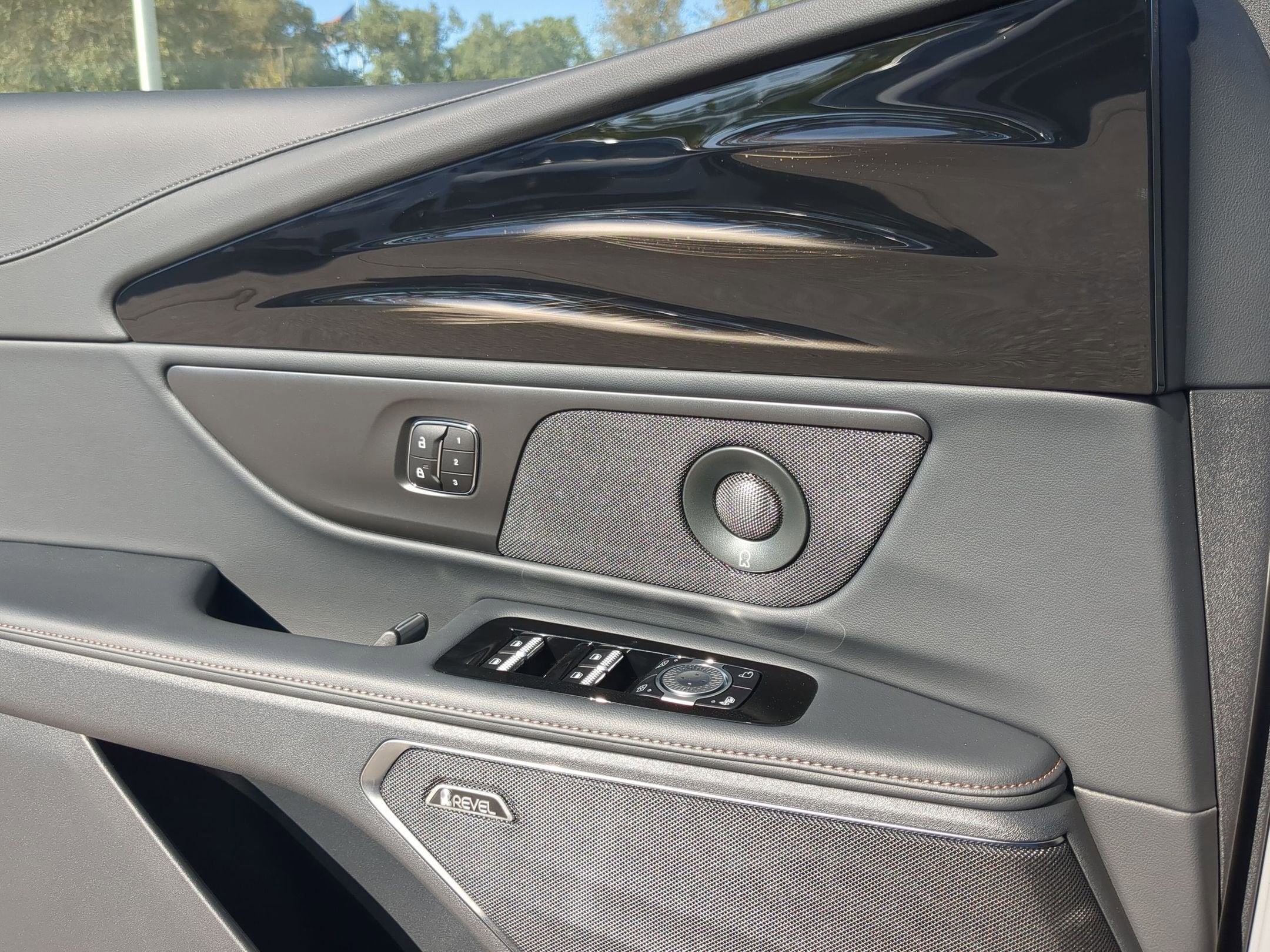 2026 Lincoln Nautilus Reserve Hybrid