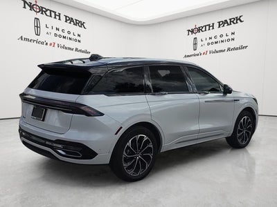 2024 Lincoln Nautilus Reserve