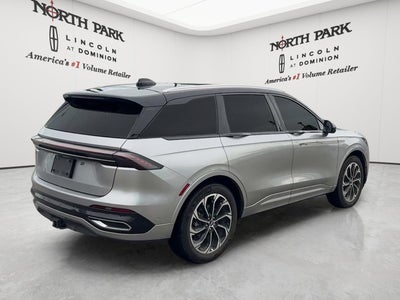 2024 Lincoln Nautilus Reserve