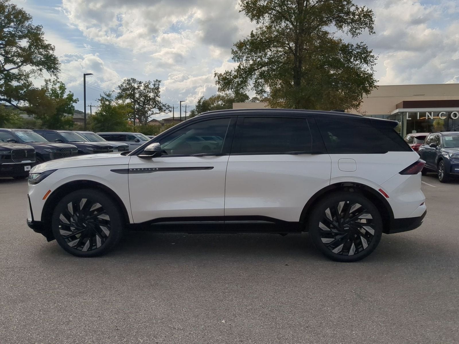 2026 Lincoln Nautilus Reserve