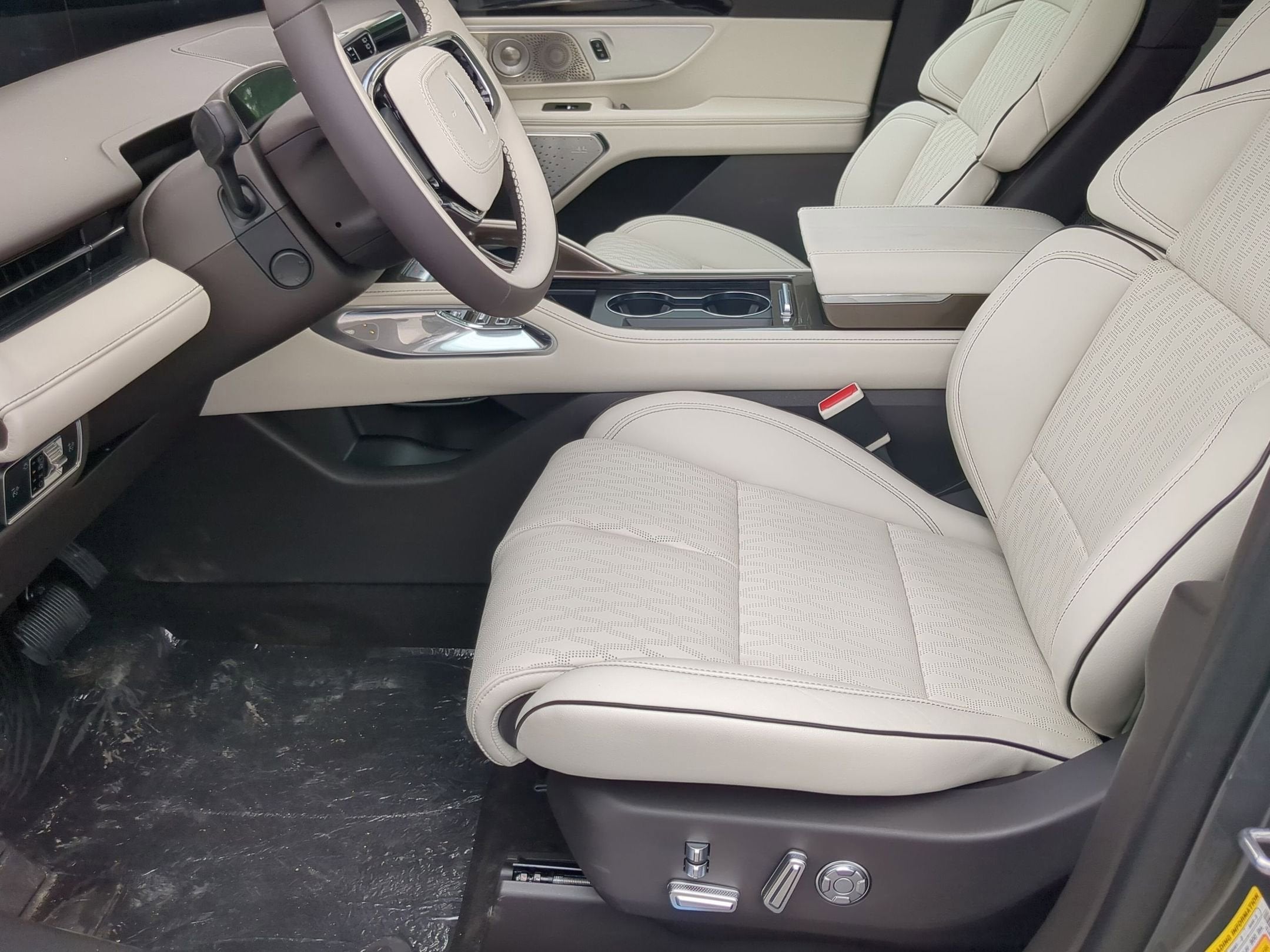 2026 Lincoln Nautilus Black Label Hybrid