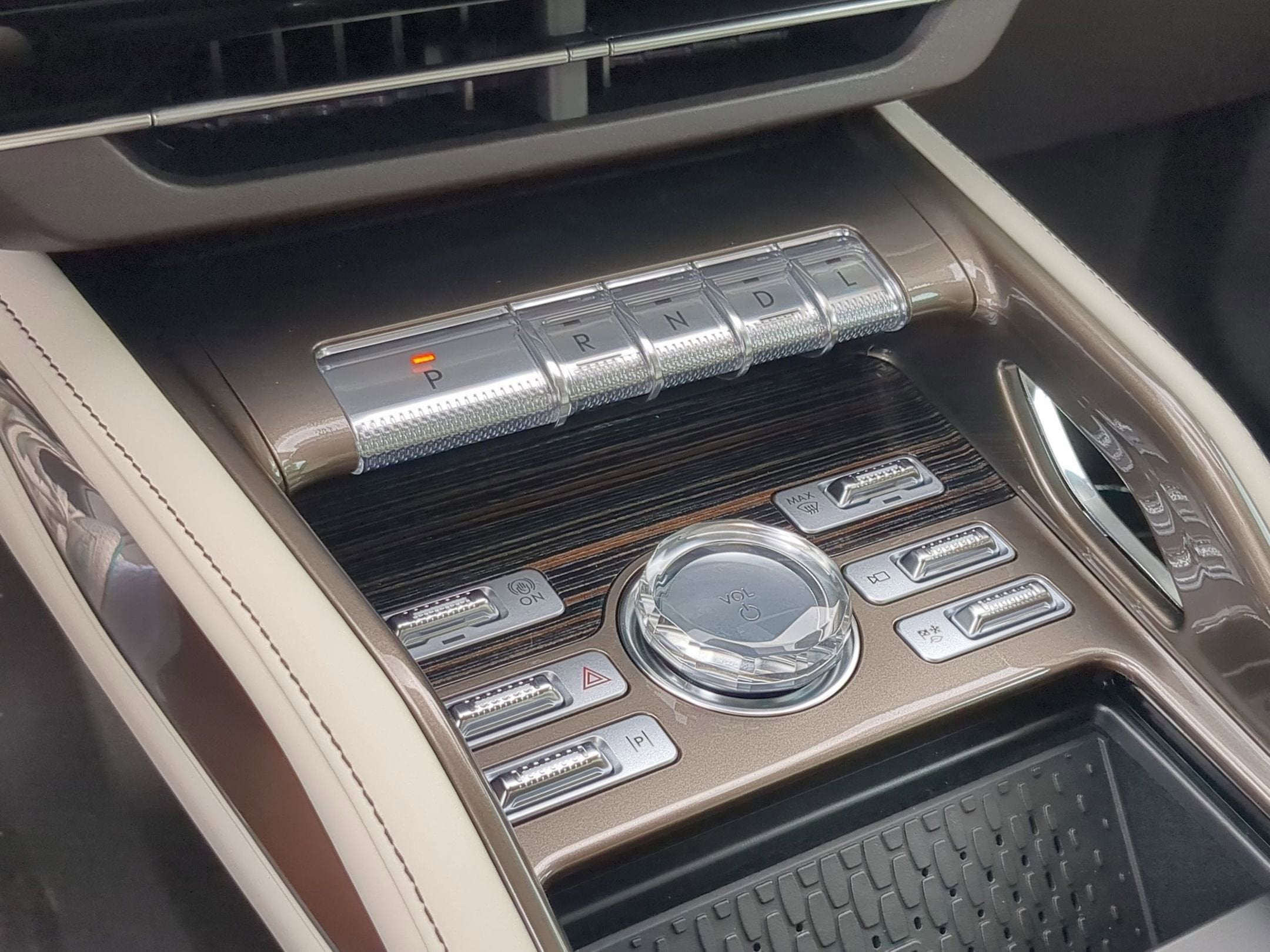 2026 Lincoln Nautilus Black Label Hybrid